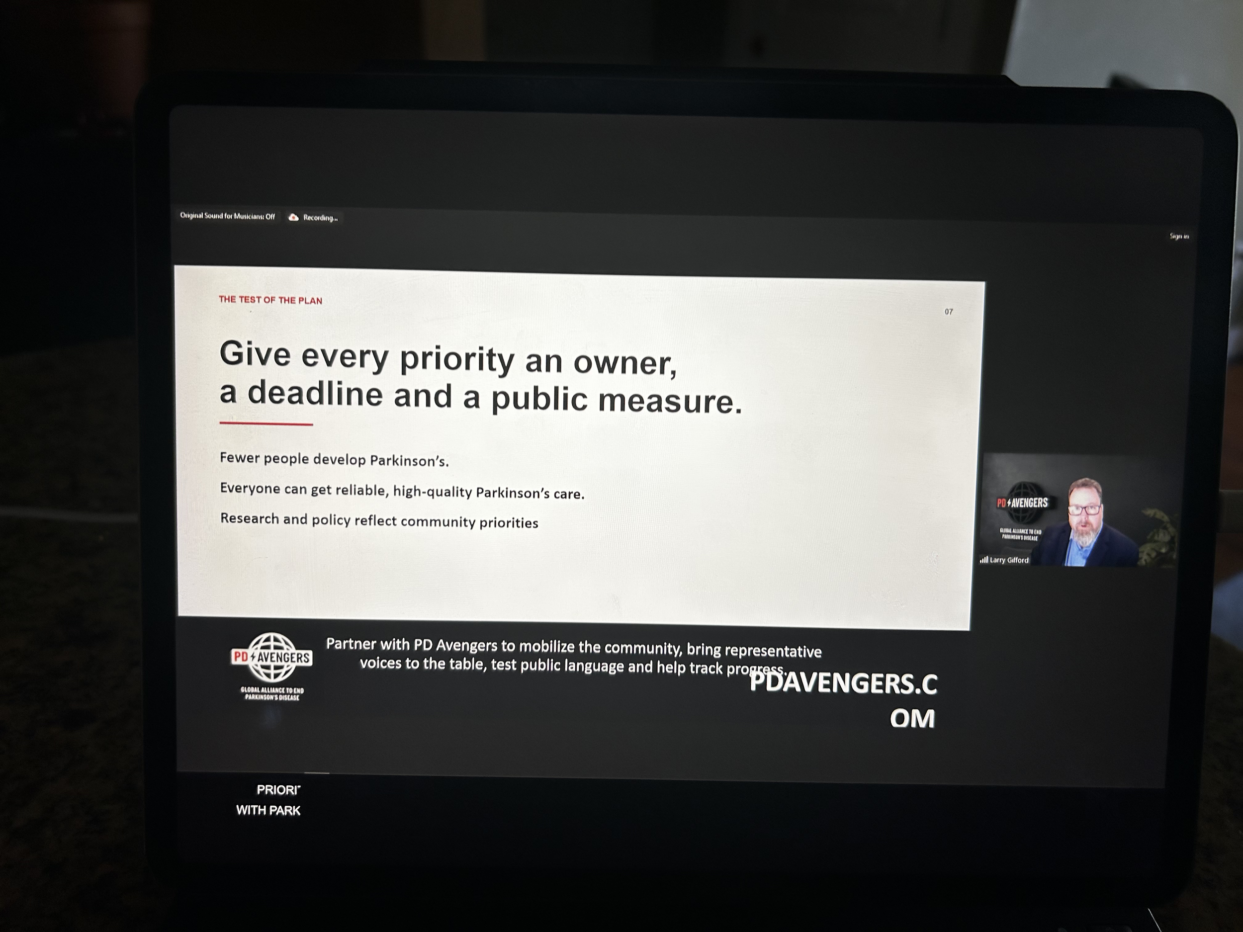 PD Avengers Challenges Federal Council: Who’s Responsible, What’s the Deadline, and Did It Work?