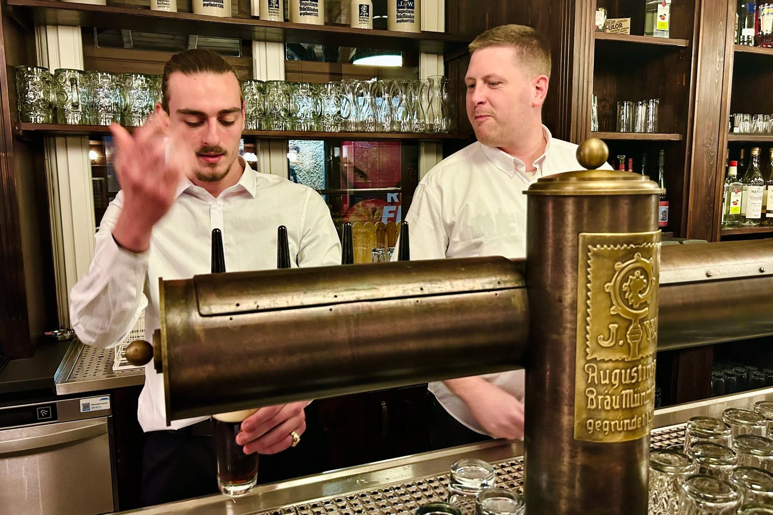 Wenn viel getrunken wird, zapfen eben zwei.