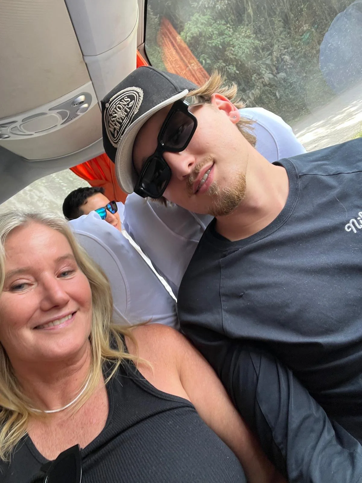 WhatsApp Image 2025-11-25 at 22.50.16 (5).jpeg