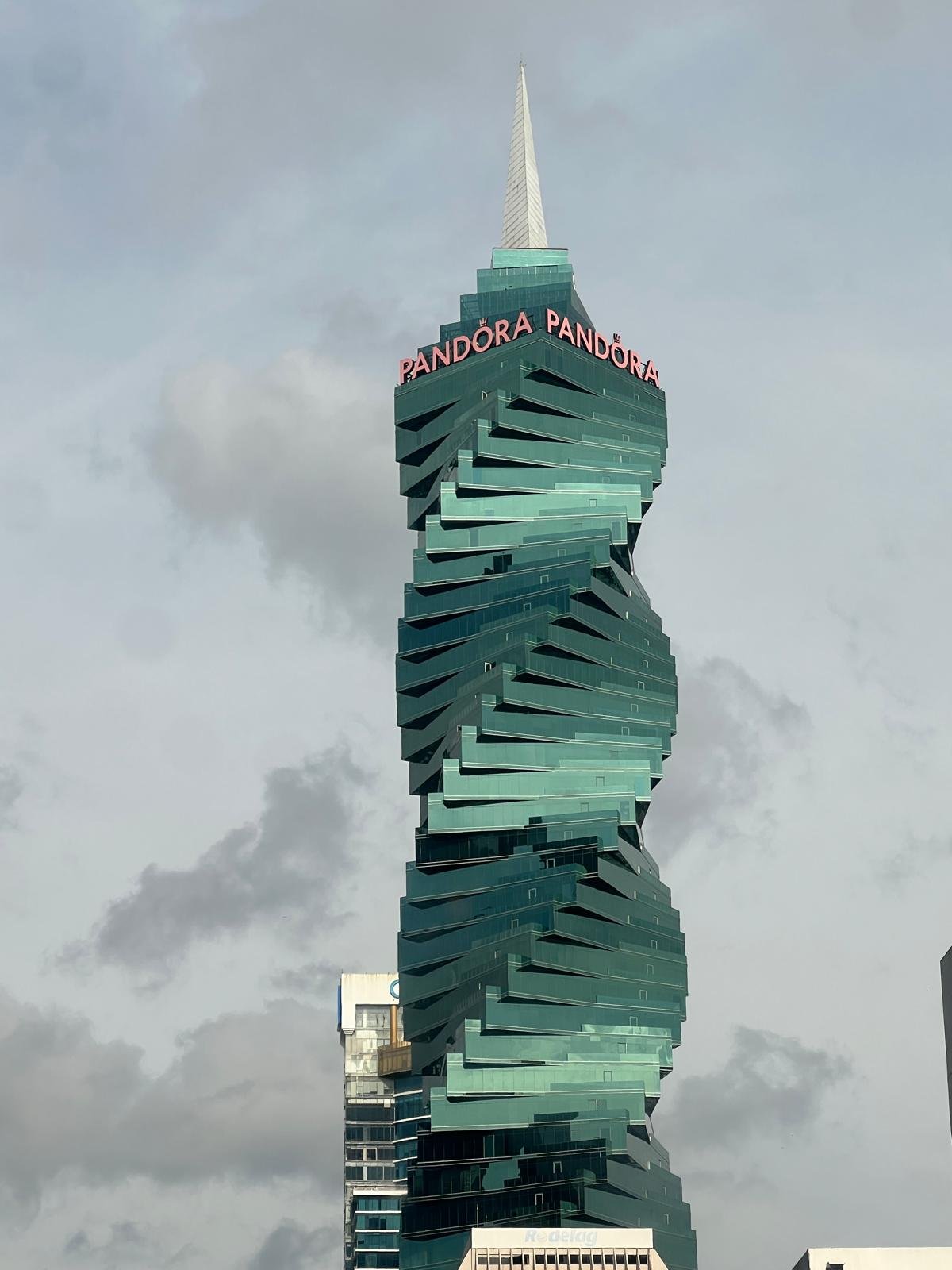 WhatsApp Image 2025-12-04 at 09.17.29 (2).jpeg