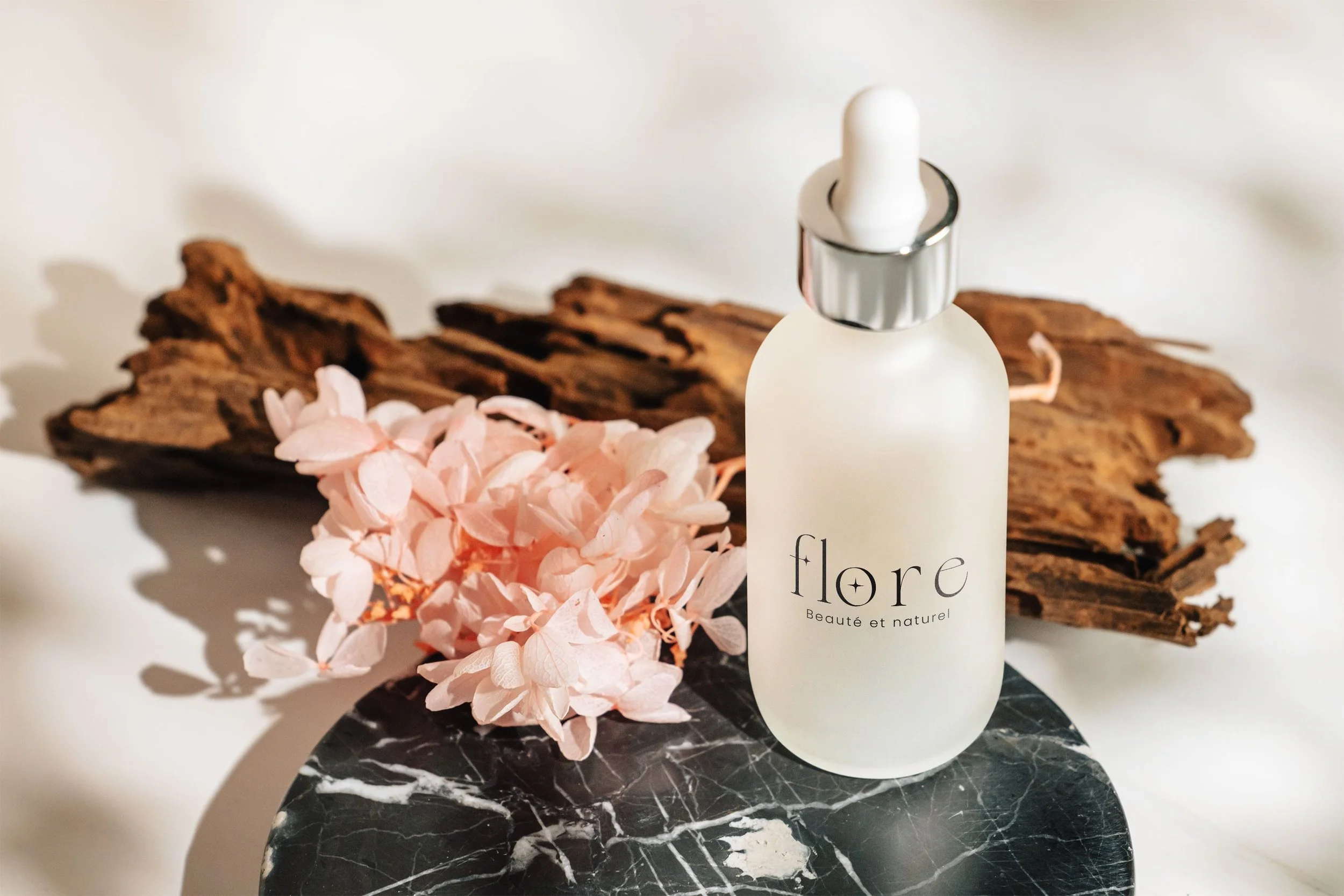 Brand visuals and digital assets created for Flore Beauté et Naturel, a botanical skincare brand focused on gentle, conscious skin care