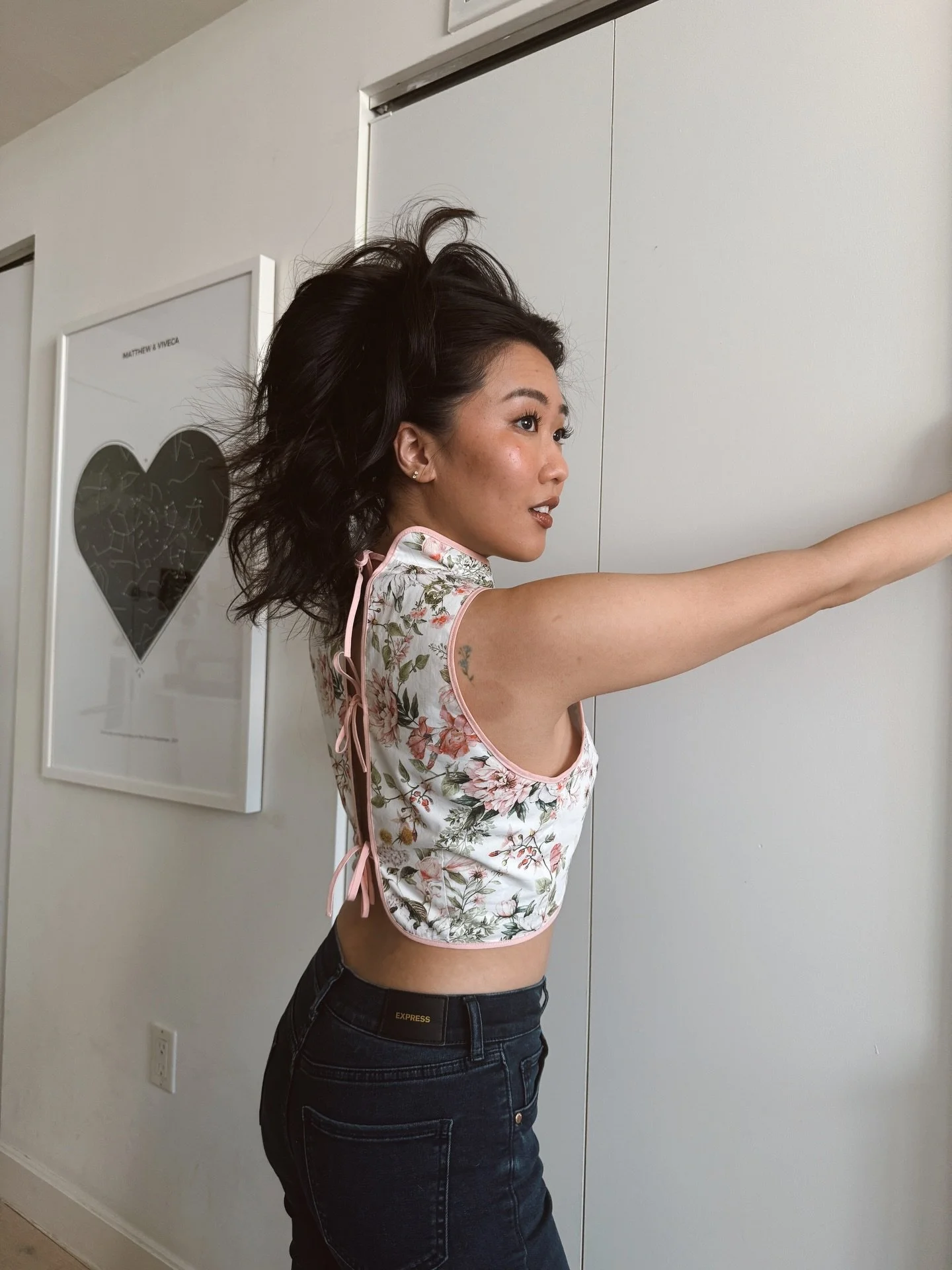 A moment for this TOP from @littletoh 🥵🌸 

The sewing pattern for &ldquo;The Lily Top&rdquo; is out now on @etsy (linked in bio). You can make it for yourself or have someone make it for you 🥹🫶🏼

Tiffany and I met 10 years ago at a final callbac