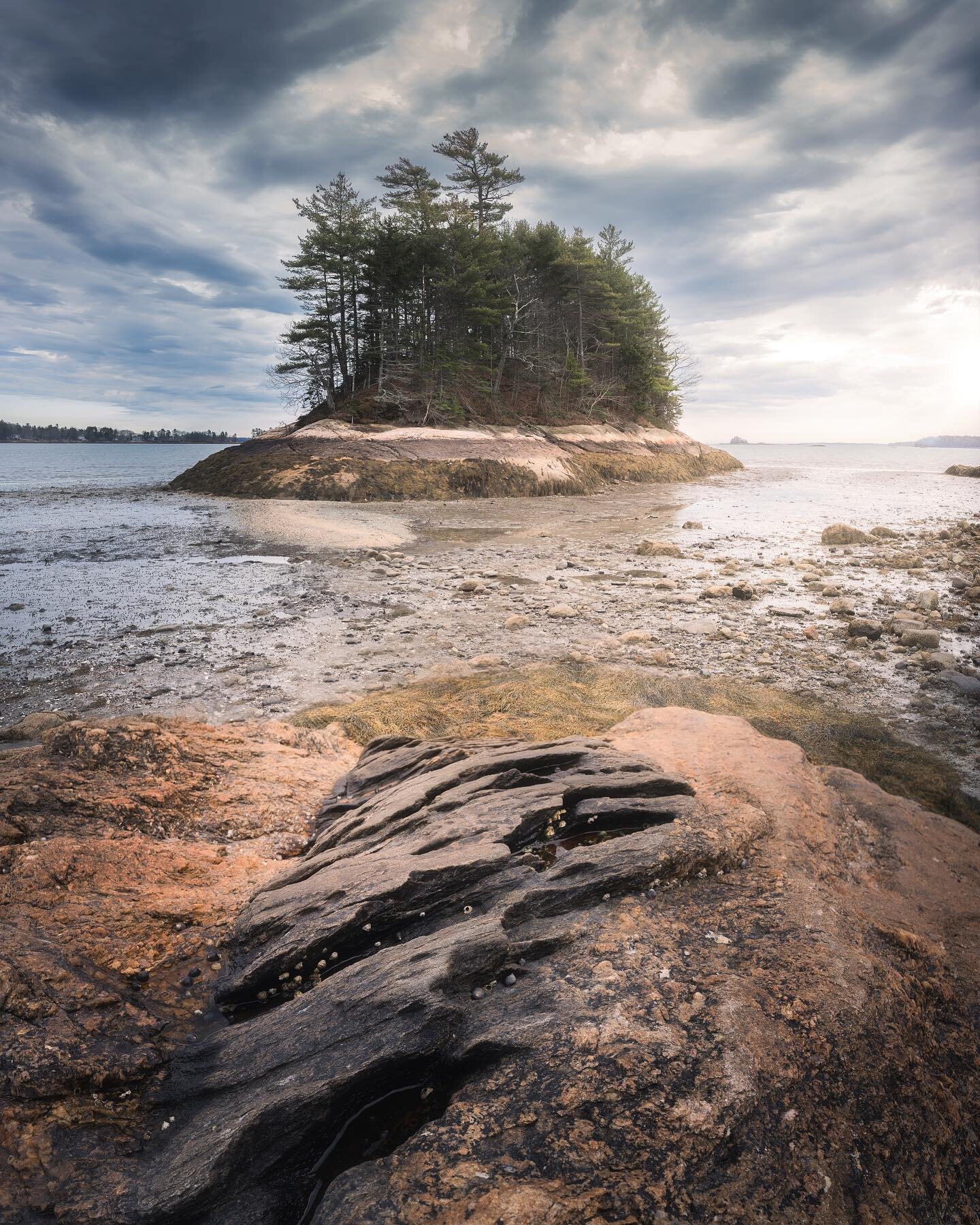 Just a stop along the way to Acadia.  Met up with @brandonbaer_ and @eberry_photography at Wolfe&rsquo;s Neck State Park.  @manbythesea popped in for a bit too!  Maine has a special coast line but cooler photography friends.