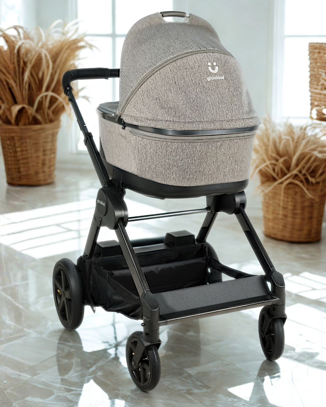 gluxkind rosa bassinet stroller calm environment at home
