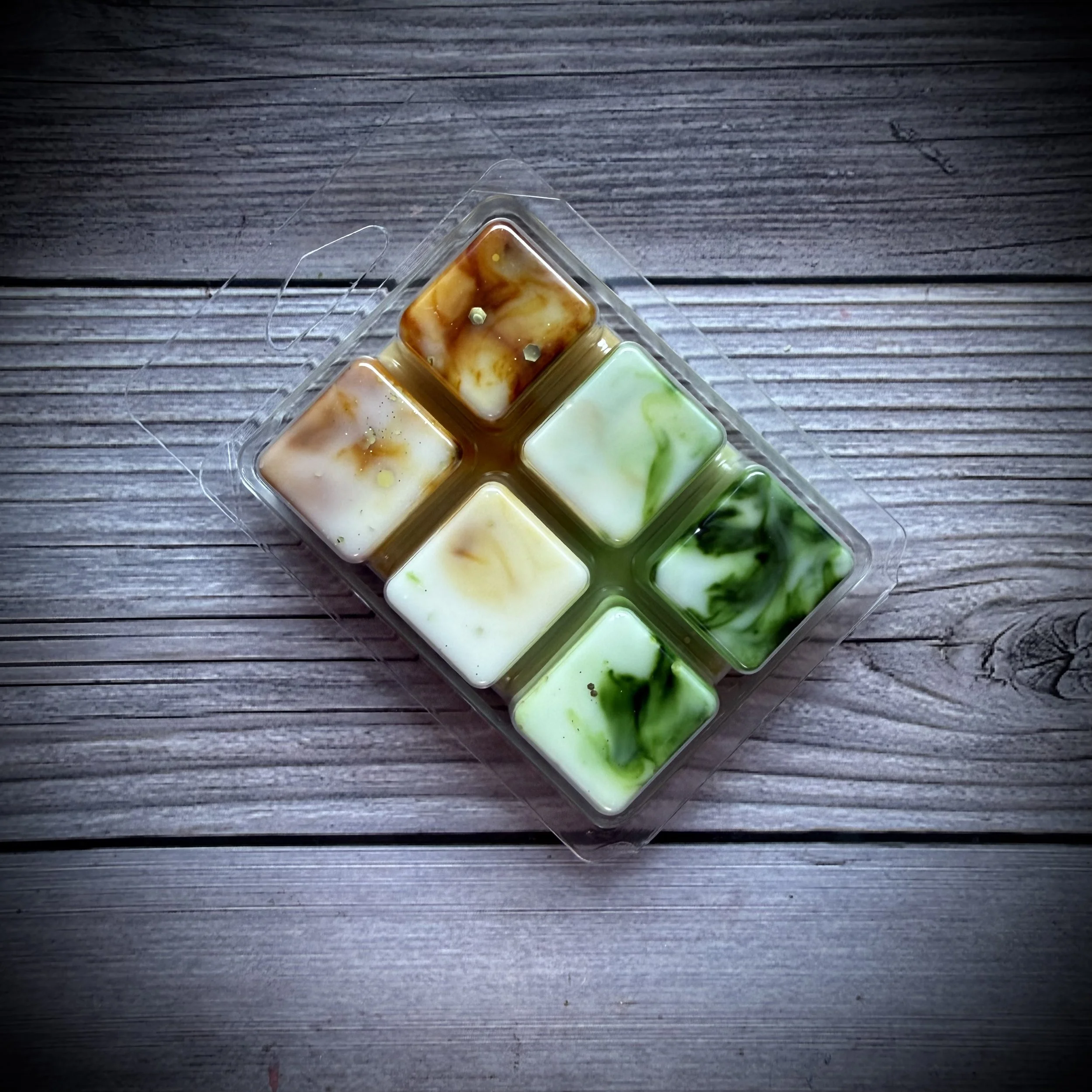 Apple Mango Wax Melt - Crisp Apple, Mango, Greenery