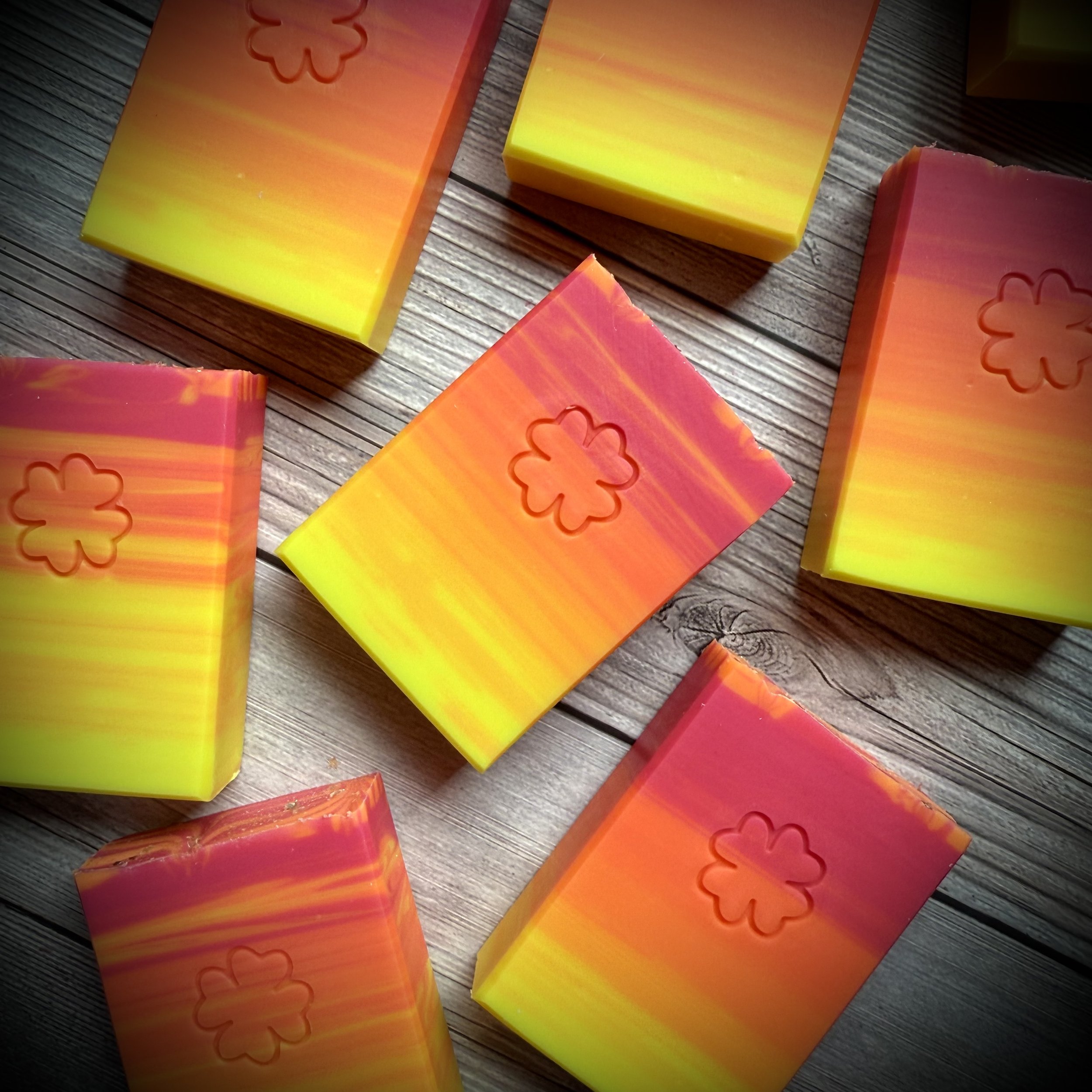 Drag Brunch Bar Soap - Pomelo, Sweet Orange, Champagne