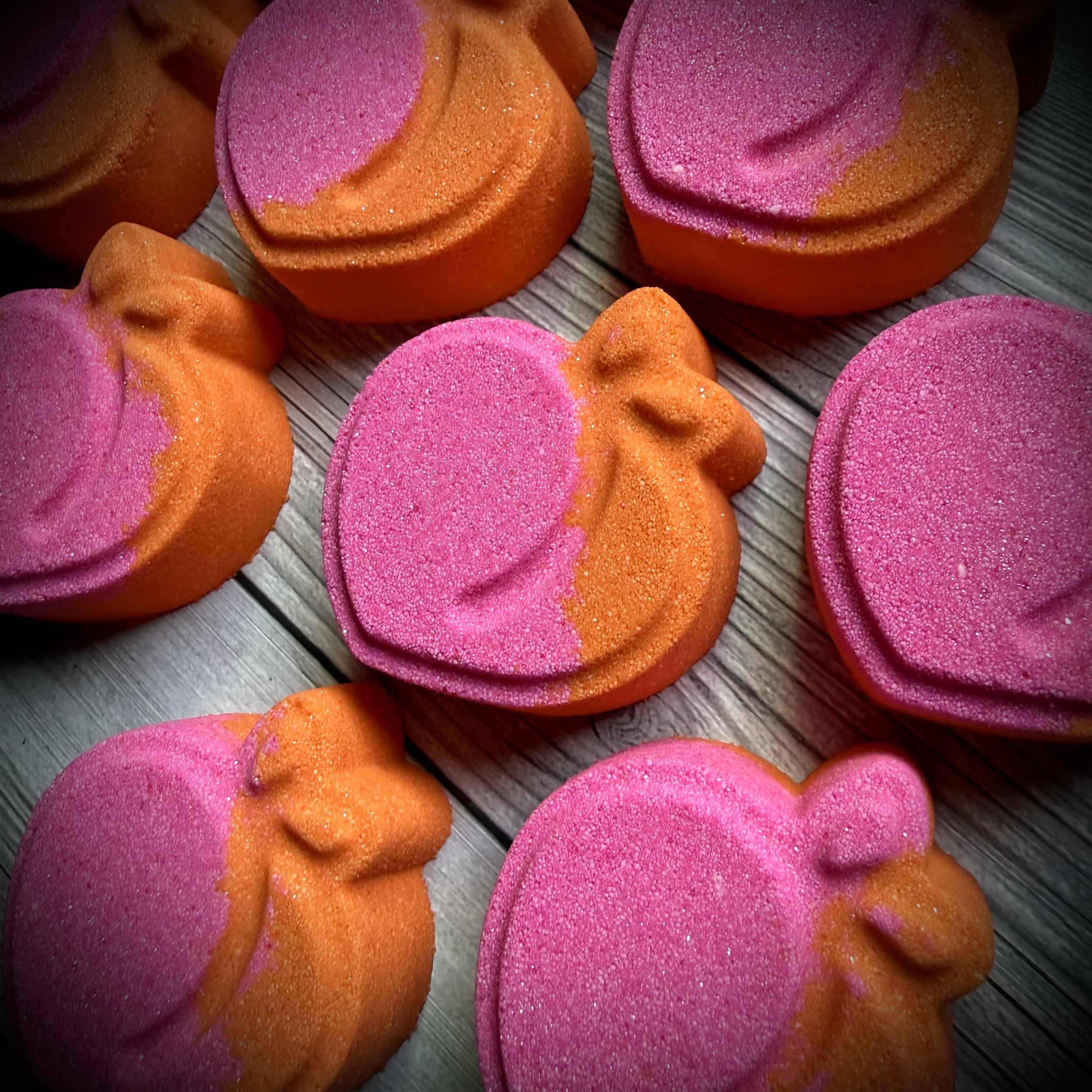 Venice Beach Bellini Bath Bombs - Peach, Tangerine, Vanilla