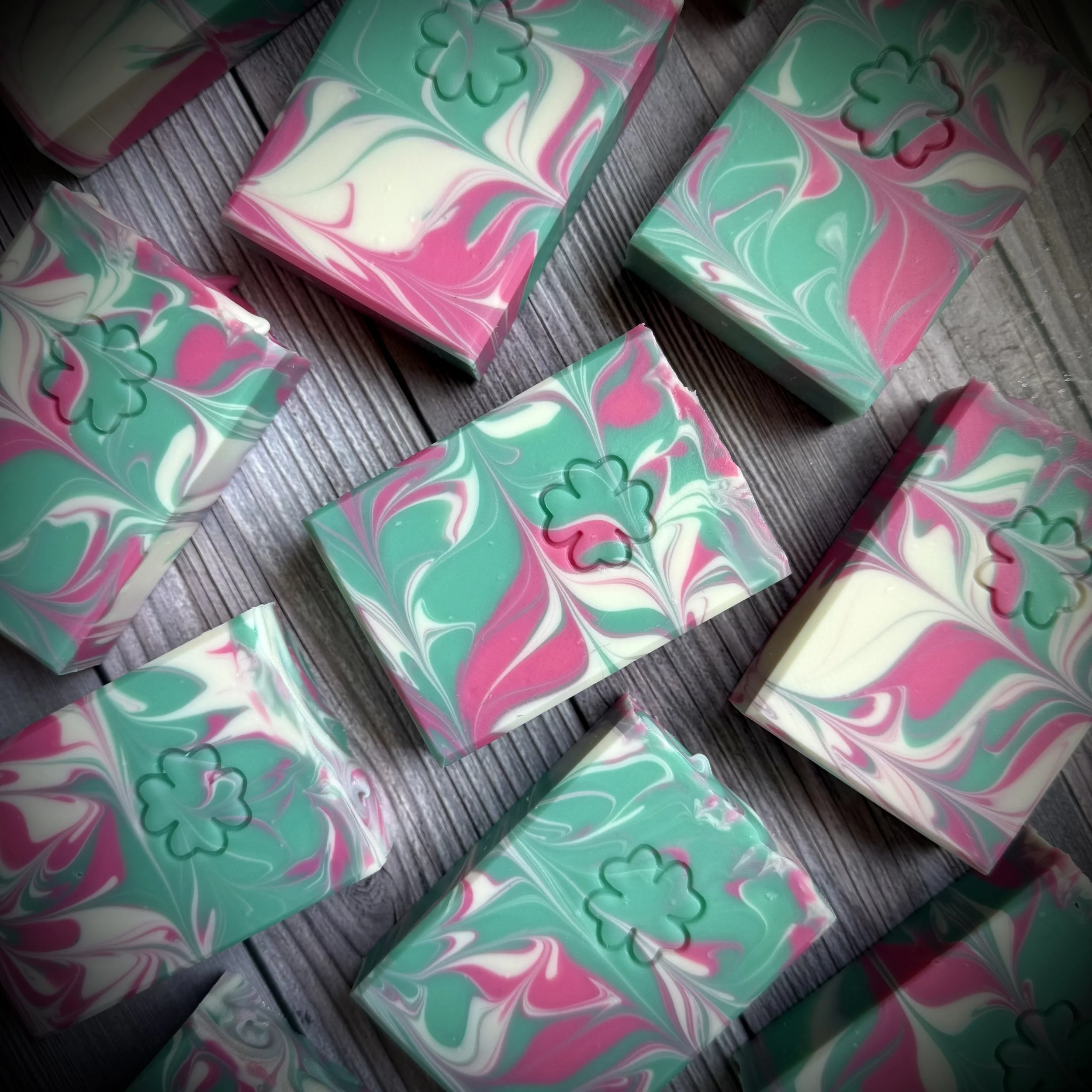 Island Gardenia Bar Soap - Gardenia, Bamboo, Apple