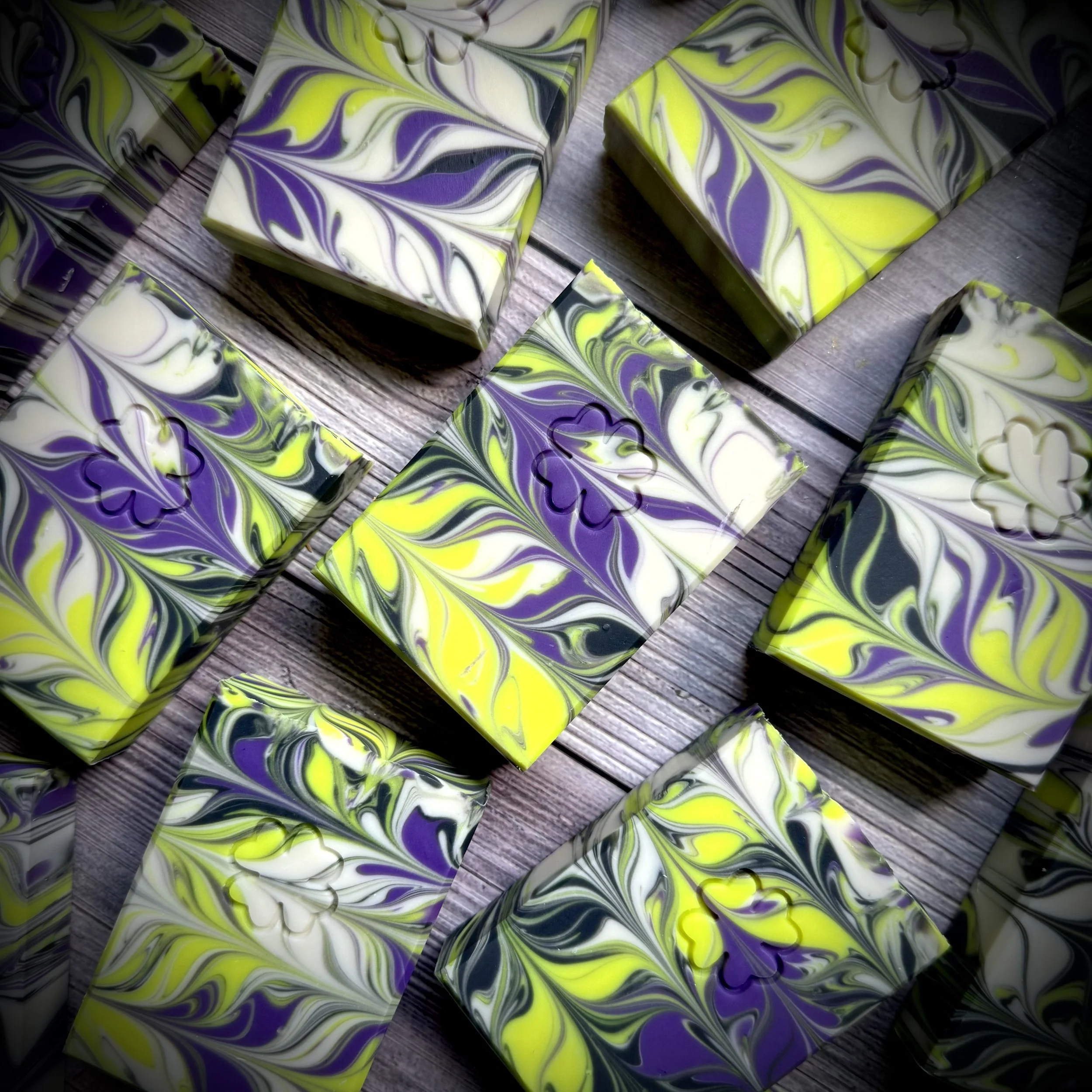 ENBY Essence Bar Soap - Lemon & Lavender