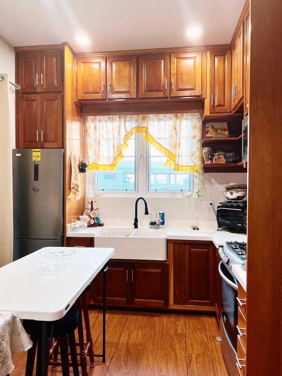 Kitchen 1.jpg