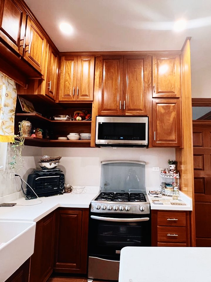 Kitchen 2.jpg