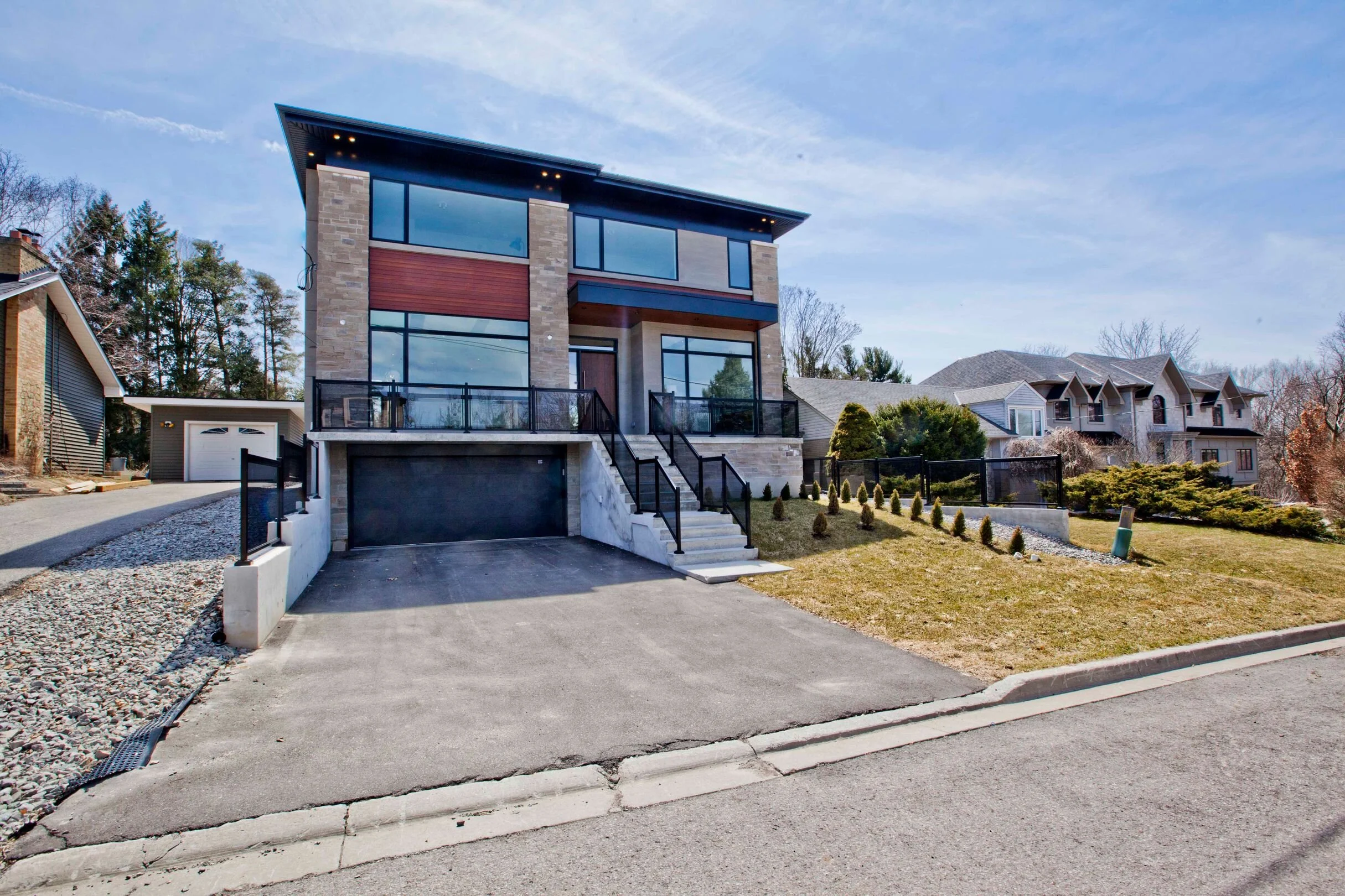 135 Hillview