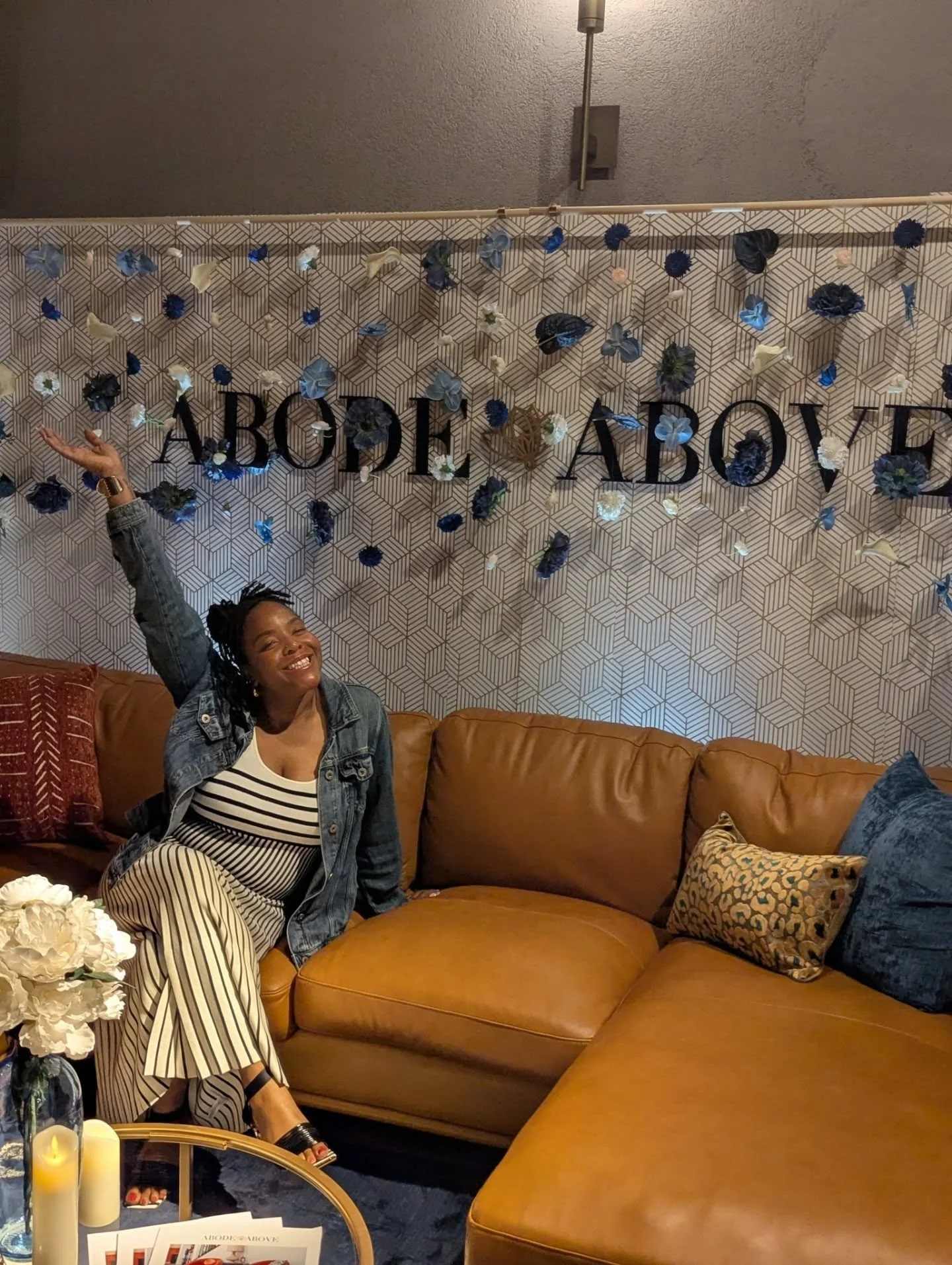 HEYYYY GIRLLLL ✨🩵

After a full day of mixing, mingling, and soaking it all in, I finally have a minute to breathe and say: we had a TIME.

Design shows up in so many forms, and creating the Quiet Suite for the @heygirlconference was such a beautifu