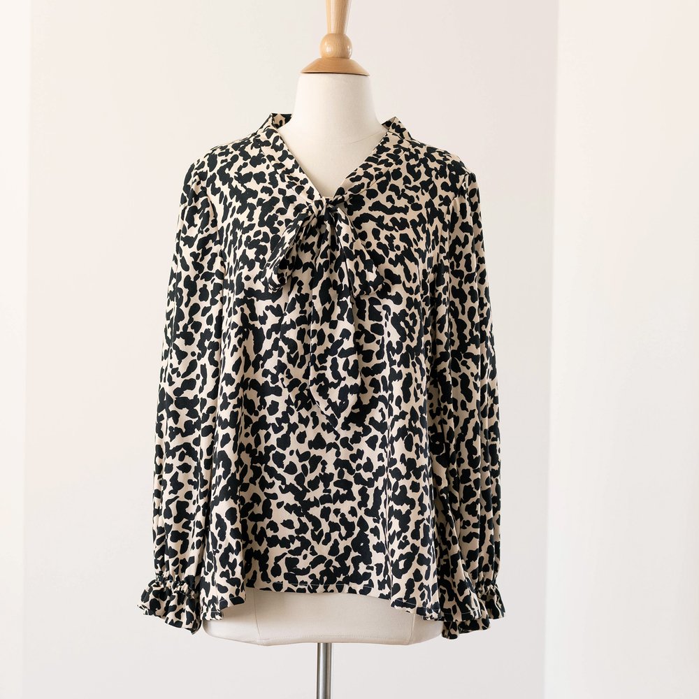 Leopard print top with neck tie