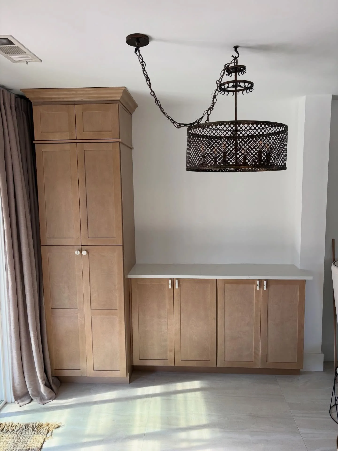 Stop fighting your kitchen clutter. 🛑

Most homeowners don&rsquo;t have a &ldquo;mess&rdquo; problem&mdash;they have a storage problem. We added this custom floor-to-ceiling pantry and seamless countertop extension to turn a blank wall into the ulti