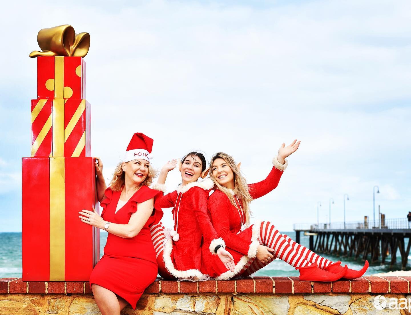Riding the Christmas wave - join the more than 25,000 people expected to enjoy Glenelg&rsquo;s 65th Christmas pageant today #aap #glenelgchristmaspageant #cityofholdfastbay #kerynstevensphotography www.kerynstevens.com