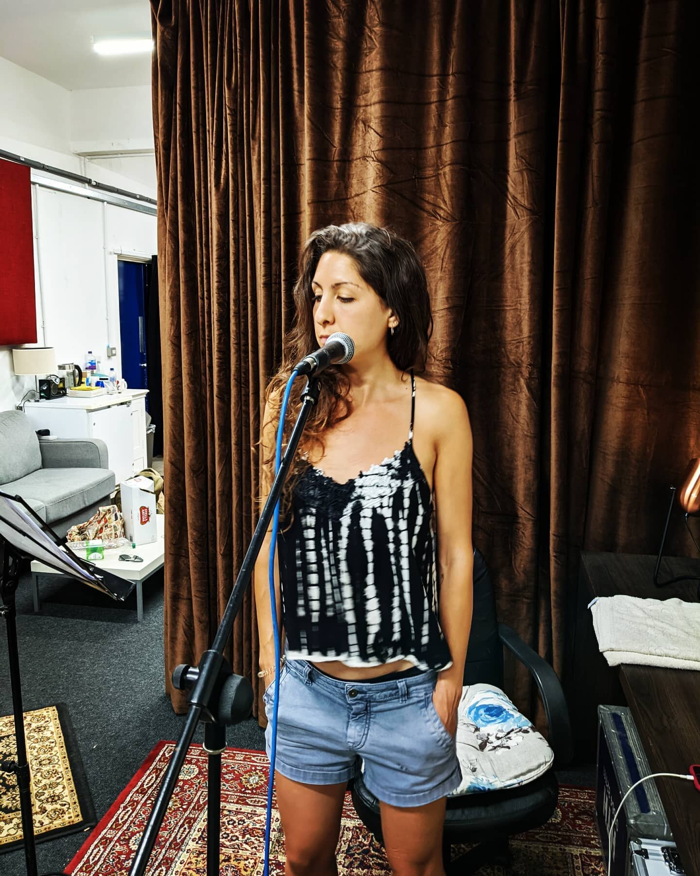 Kat back in rehearsals. Get your tickets for the Vat and Fiddle Let The Music Play gig on the 14th August. #vatandfiddle #letthemusicplay #castlerockbrewery links on our website in our bio. #gig #livemusic #jimiandthestrangers #musicfestival