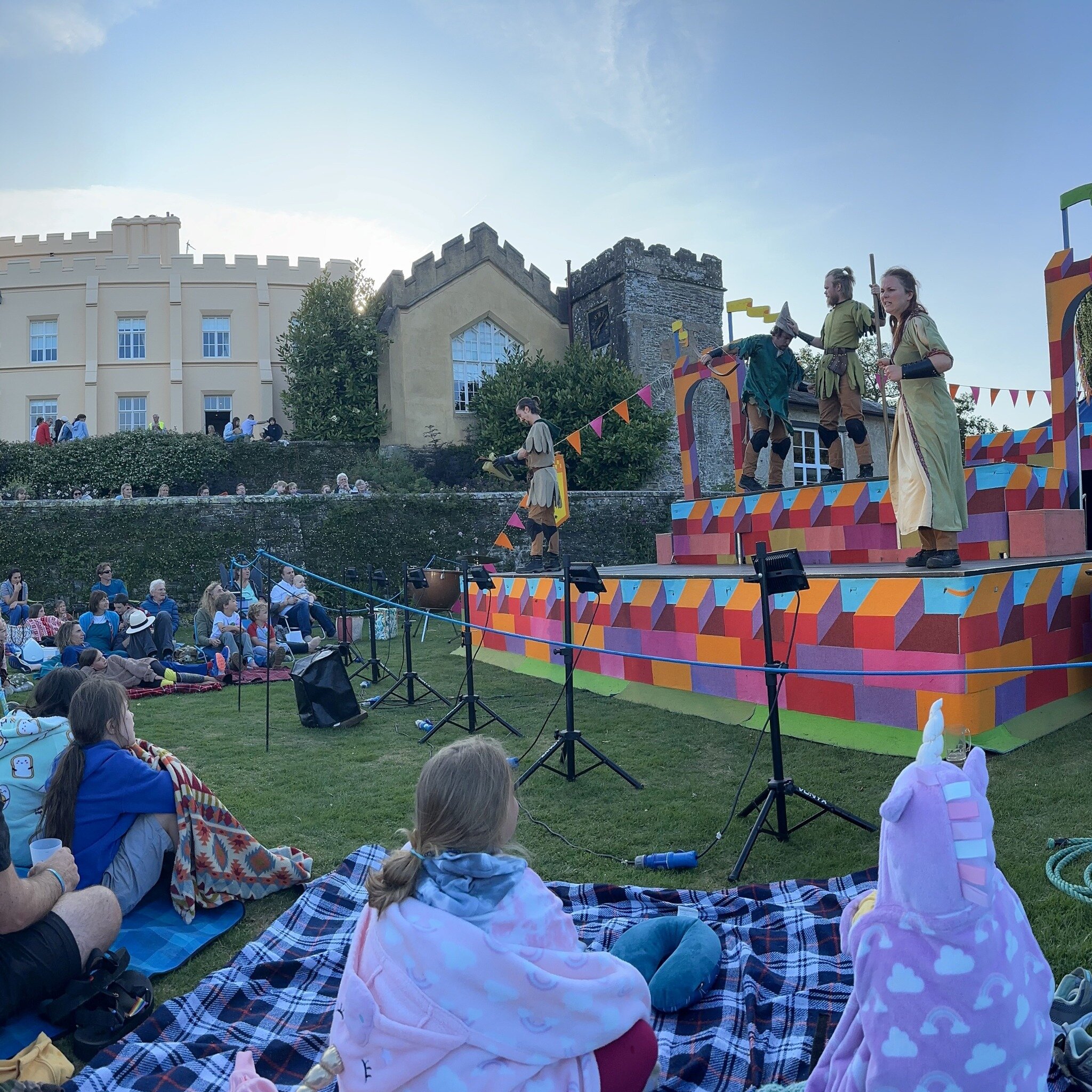 Brighter mornings and longer nights...

We can't wait to welcome you this summer to enjoy the extra hours of sunshine at our 2 open-air performances.

🎭The Gondoliers - Wednesday 17th July
🎭Hamlet - Wednesday 24th July 

You can book your tickets f