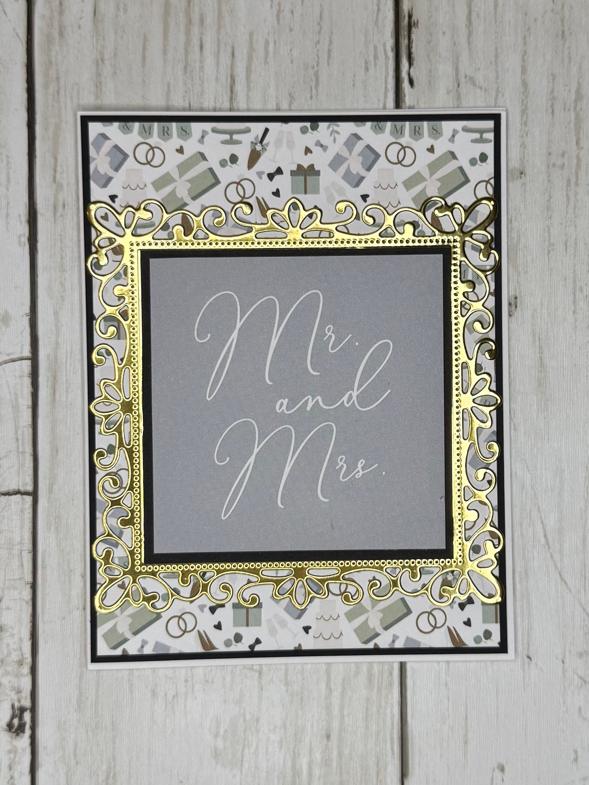 Mr & Mrs - bright gold