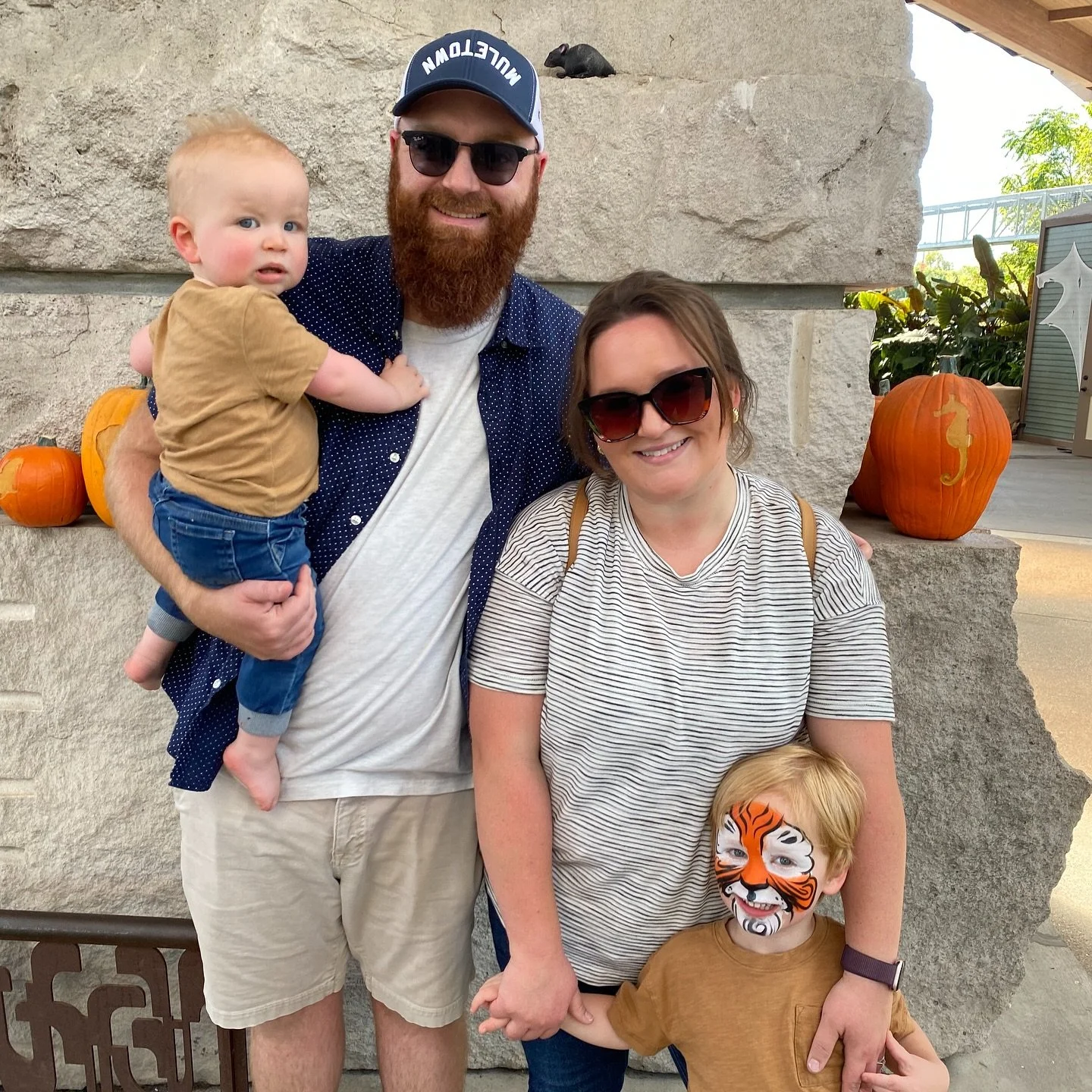 The weekend was 👌

Weekend photo dump brought to you by Rowan&rsquo;s first trip to the zoo, a sweet little tiger, and the two cutest boys hanging out in Dad&rsquo;s office.

Memories made ✔️

p.s. you can take the family out of Muletown, but you ca