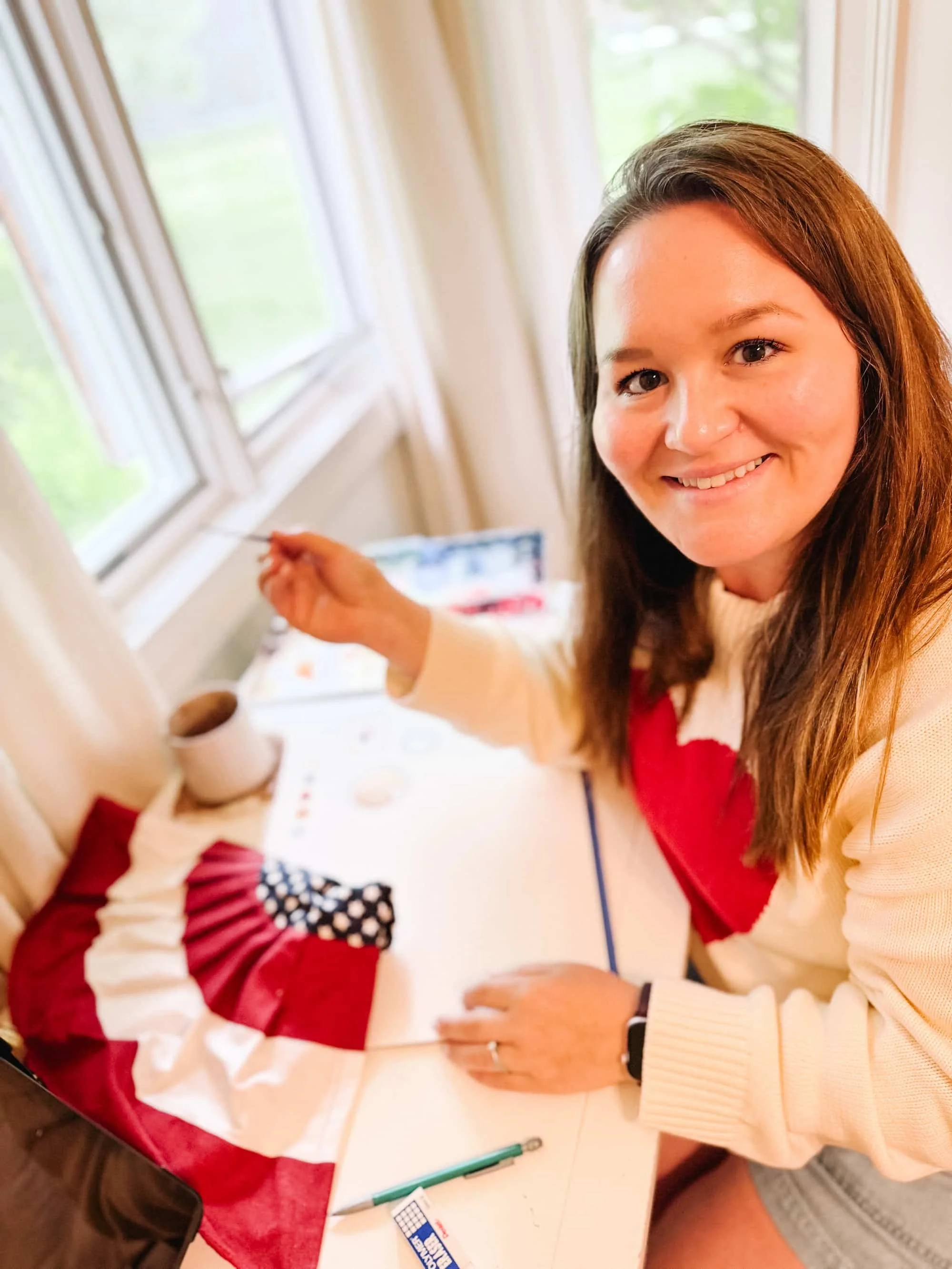 Indiana artist Jess painting watercolor designs in her Indiana studio — handmade gifts for mom — artandhomeco