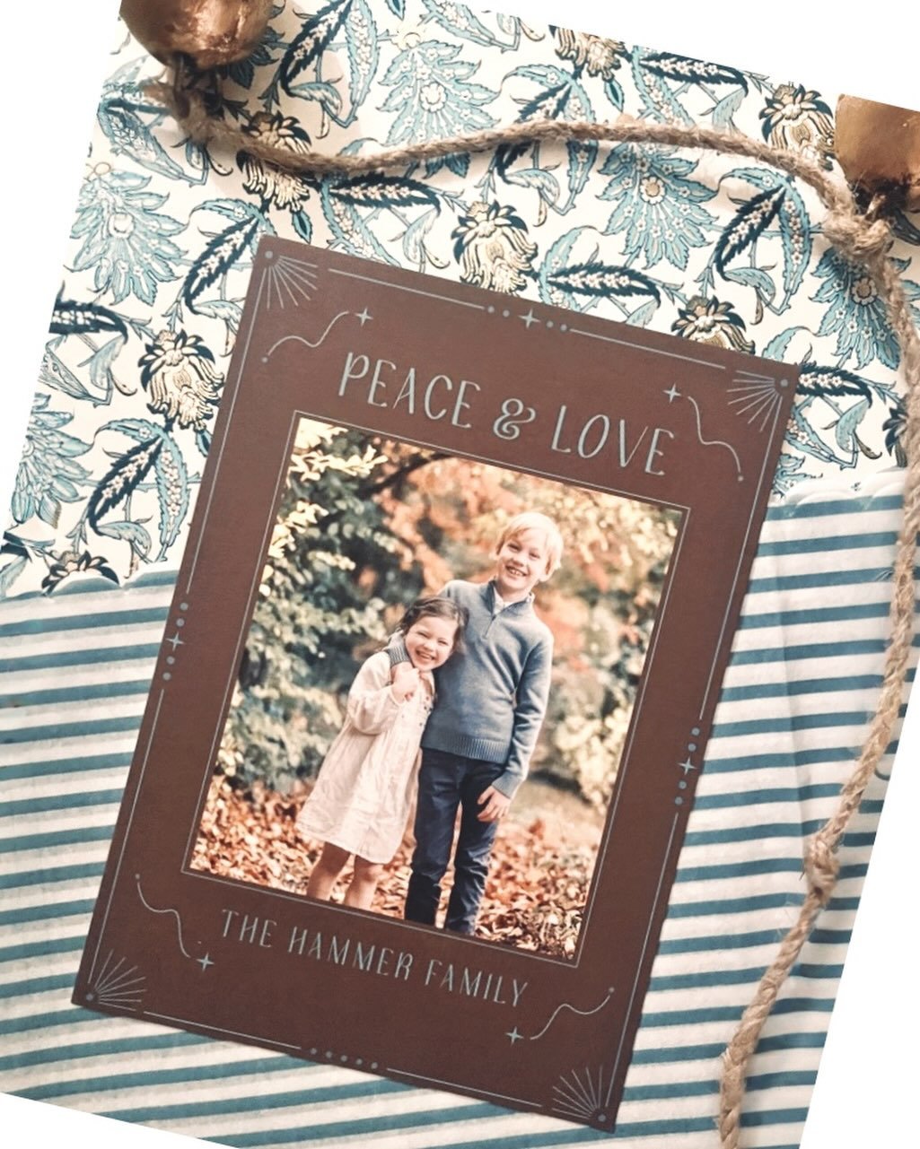 Moody chocolate brown + teal with a touch of art nouveau on this custom designed card for a very sweet family 🤎

#christmascarddesign #artnouveau #mameydesign