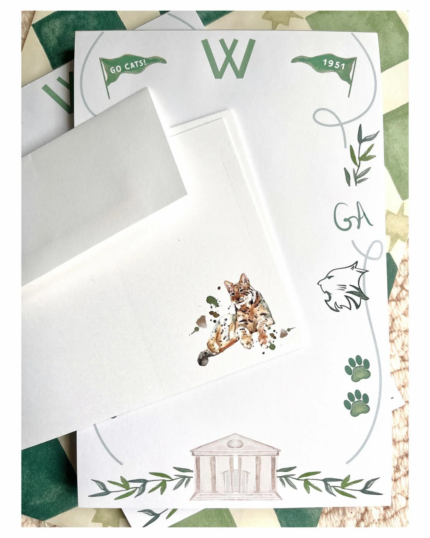 Big fun designing these notepad + notecard sets for my Alma Mater @westminsteratl @westminsterwildcats 
🐾 💚 

#customizedgifts #westminsteratl #wildcat #watercolor #mameydesign