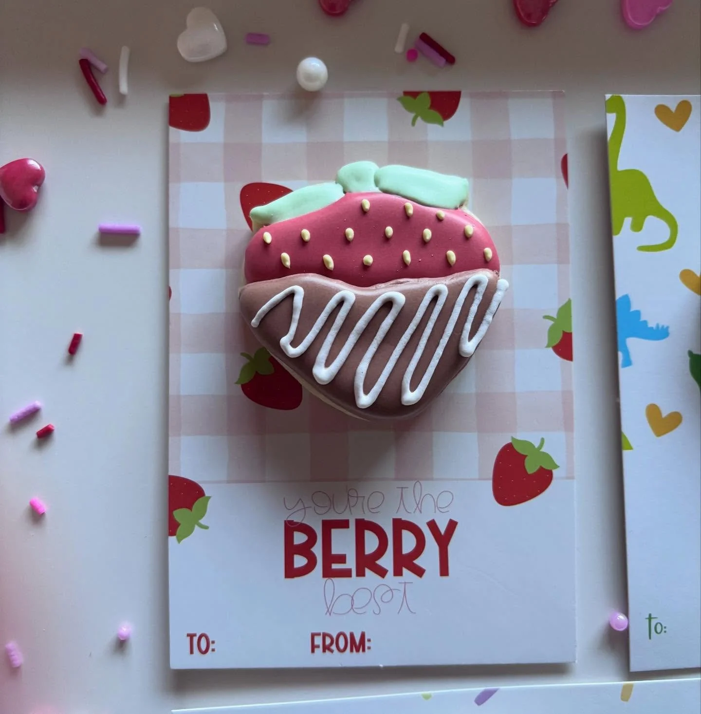 Valentine&rsquo;s Day cookie cards are my favorite! There is still time to pre-order yours for pick up one week from today!

Order on our website: www.laurascookies.com/shop

#burlington #vtcookier #vermontcookies #williston #winooski