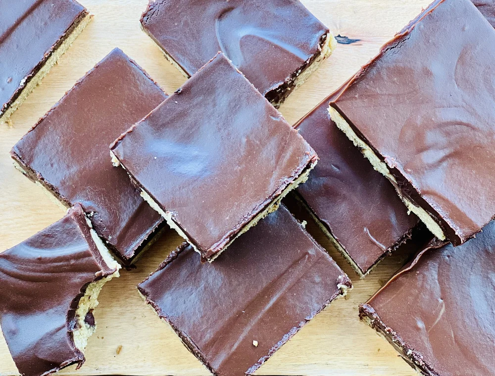 Peanut Butter Blondies with Chocolate Peanut Butter Ganache (low FODMAP