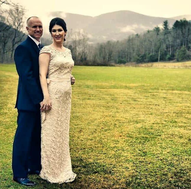 The Blue Ridge Mountains are a beautiful backdrop any time of year.

#LovelaceCreek #stonemountain
#blueridgemountains #blueridge #mountainwedding #ncwedding #microwedding #ncwedding #ncmicrowedding #mountainlife