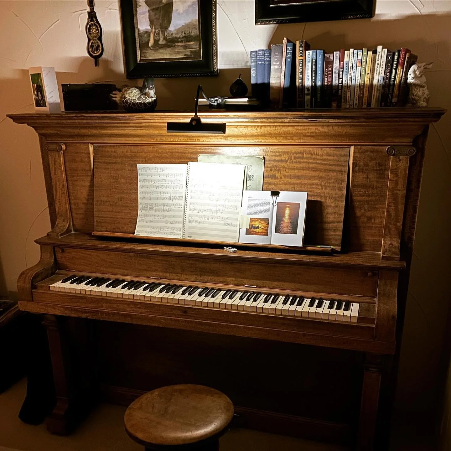 Always feels cozy writing in wintertime at the Off Ranch. 🎵🎶 On the piano, a freshly finished song cycle for Soprano and Violin &ldquo;Songs of Skellig Catherine&rdquo; based on the book &ldquo;Living Among the Puffins&rdquo; by @skelligcatherine ?