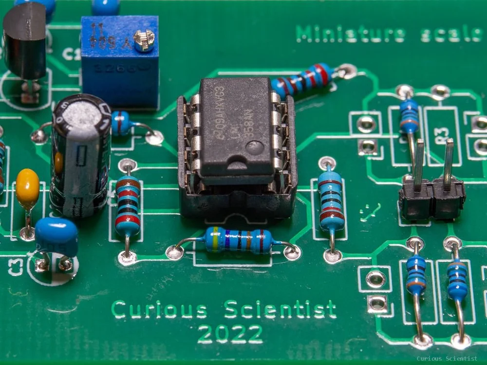 Weighing scale made out of a PCB — Curious Scientist