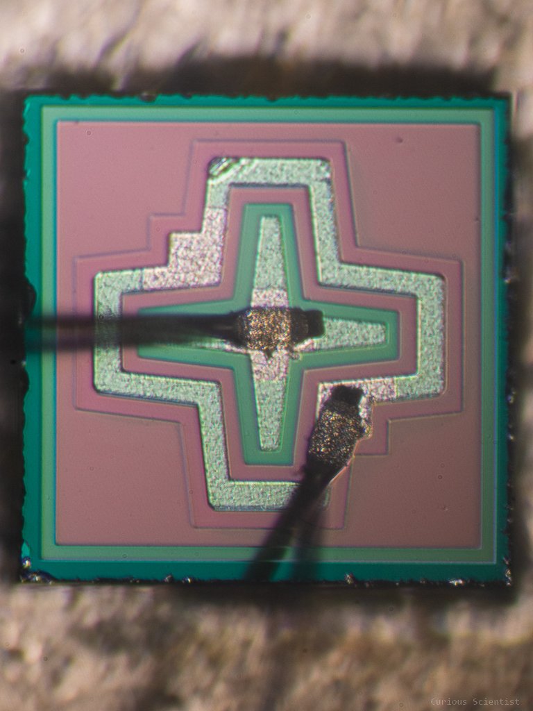 2N2222 transistor