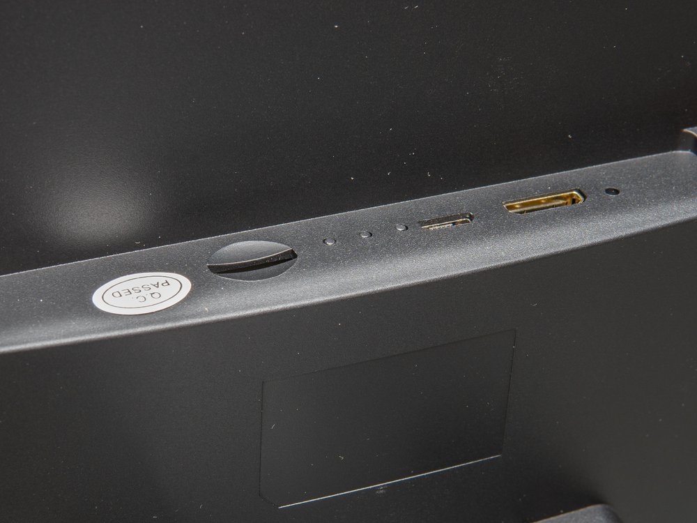 Rear panel with connectors and SD card slot