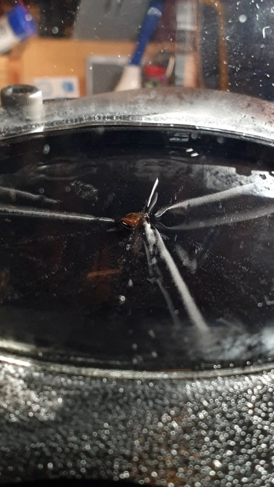 Improved miniature cloud chamber