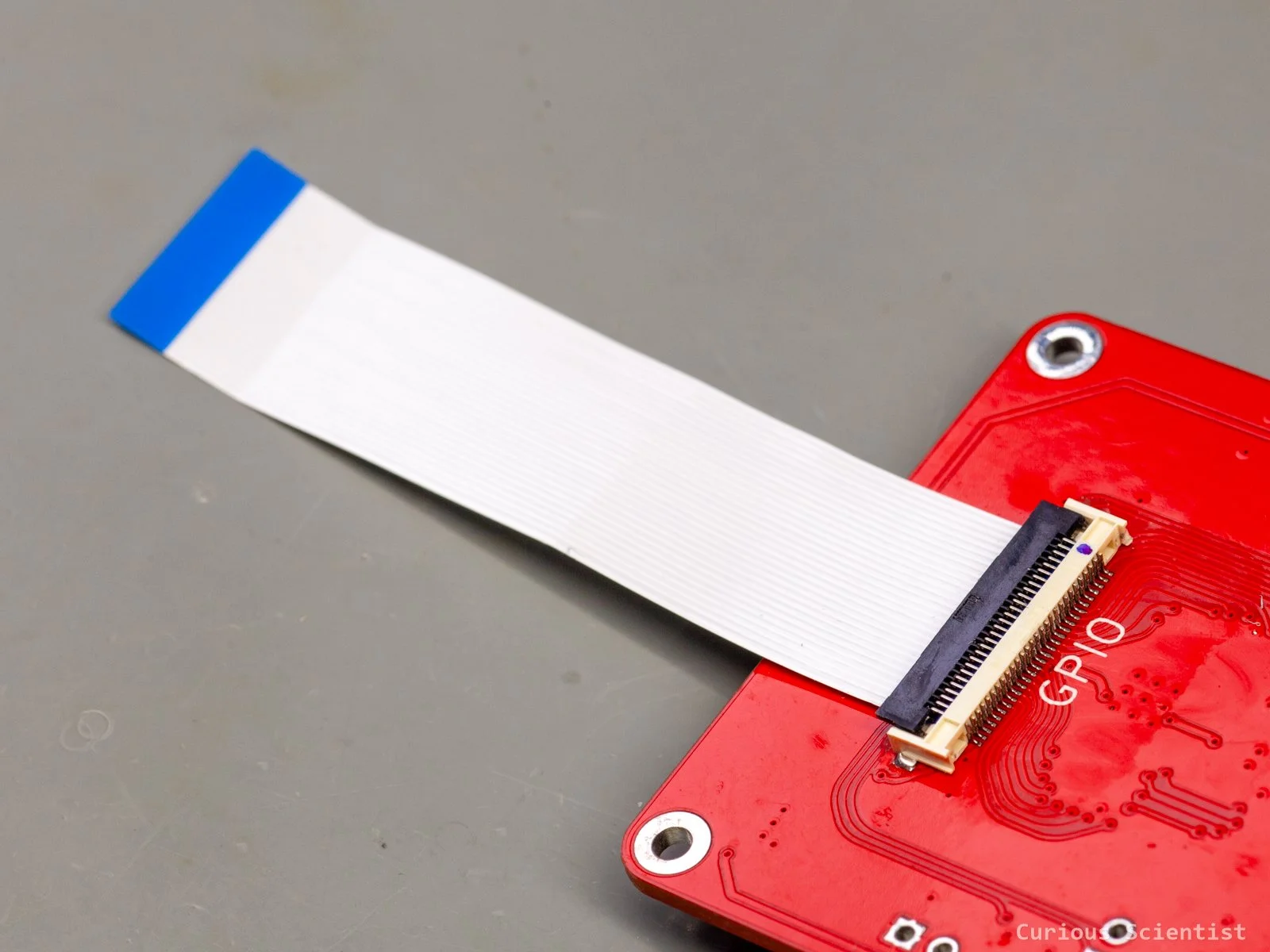 Ribbon cable in the GPIO socket