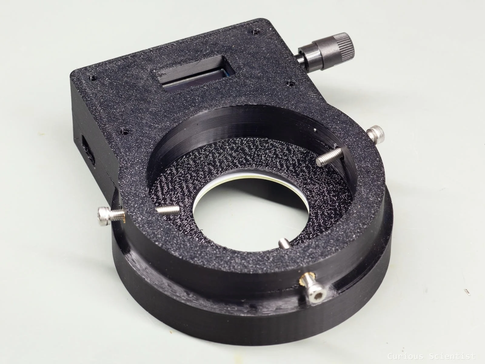 Set screws for the lens