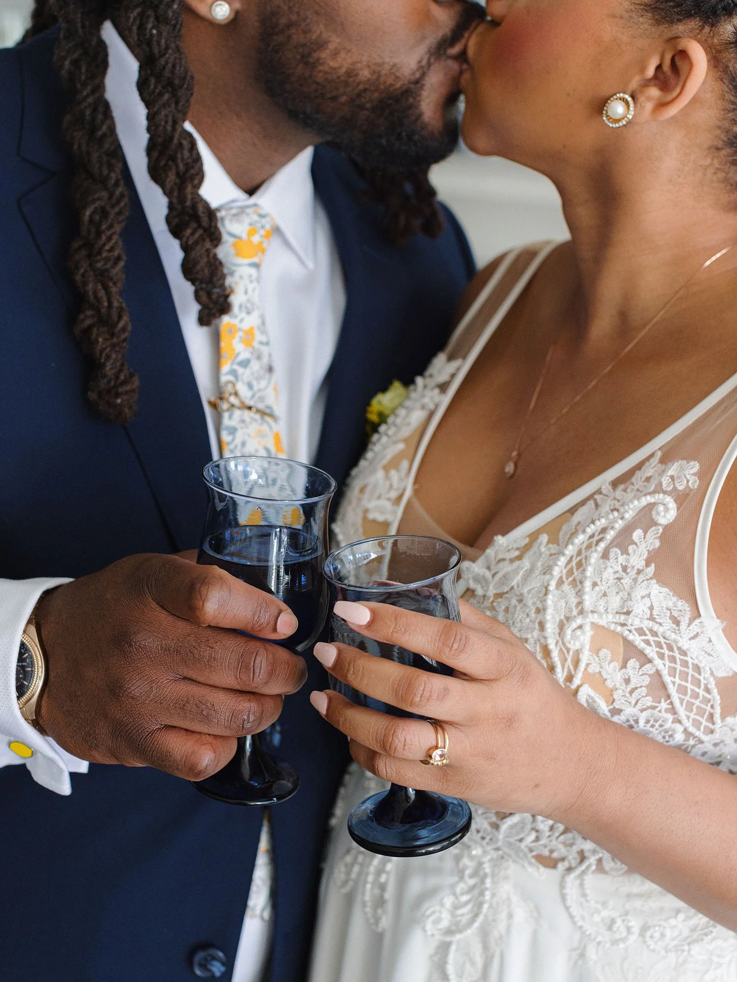 145_Couple-ForeverIncredible-ChicagoOfficiant..jpg