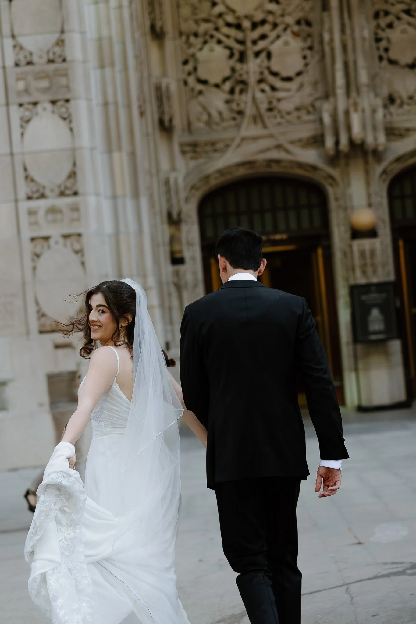 Nichole-Babiez-Photography-chicago-intercontinental-wrigley-building-la-storia-luxury-micro-wedding-ceremony-officiant-forever-incredible-2025-159.jpg