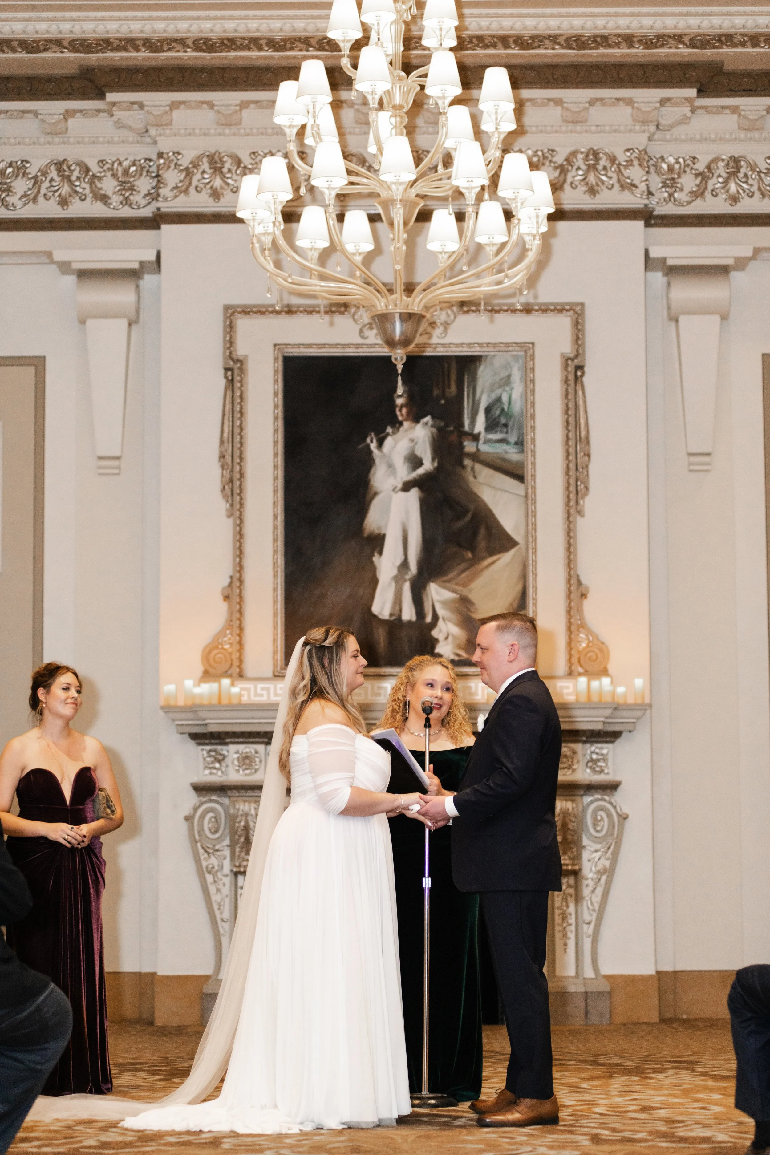 Palmer_House_Chicago_Hotel_WeddingOfficiant.jpg