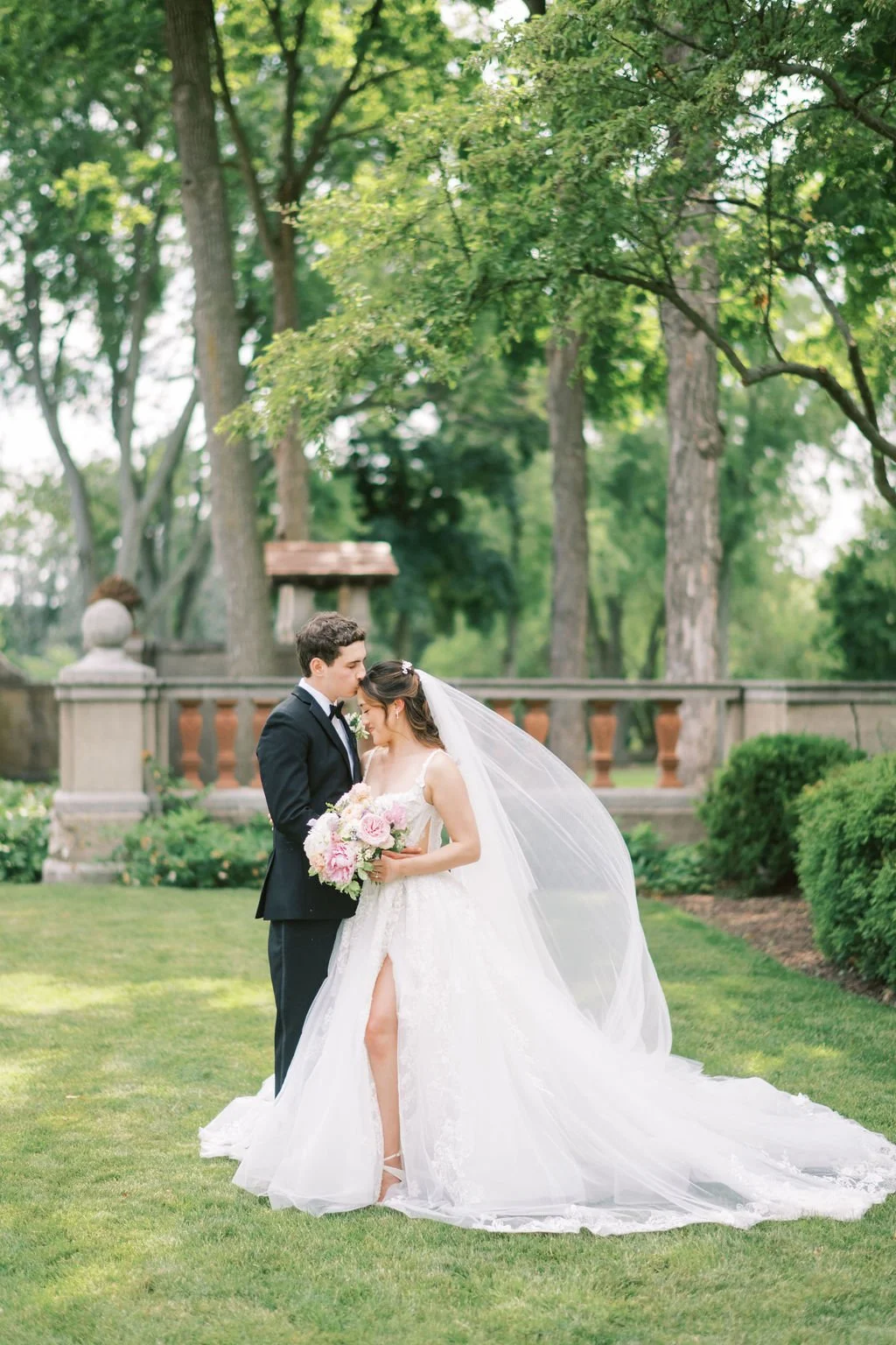 Bride and Groom - fairytale wedding - Bridgeton theme