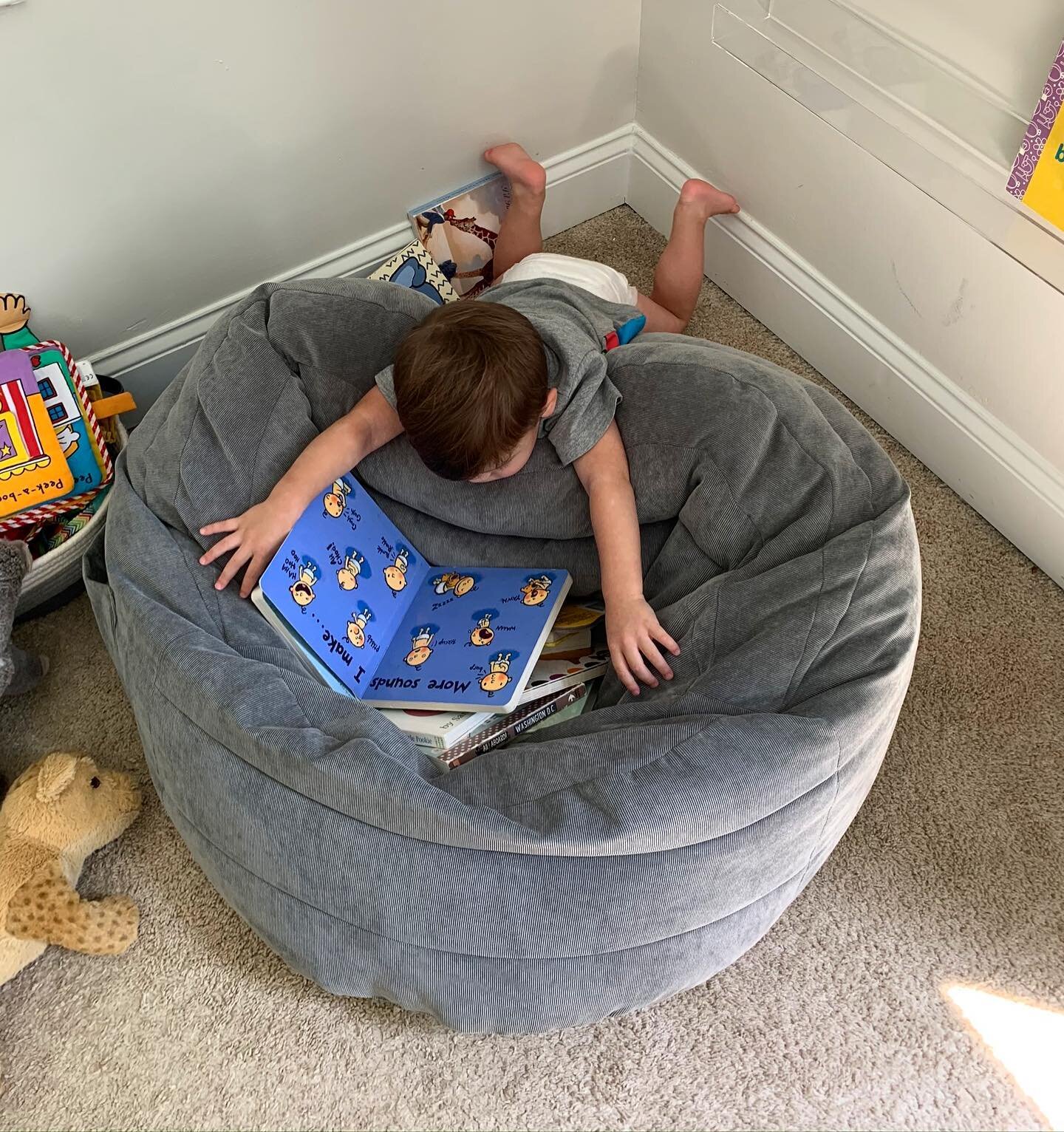 You are never too young to learn to read or too old to start because reading is dreaming with your eyes open 💙 this kid is the cutest little reader! #littlereadersnook