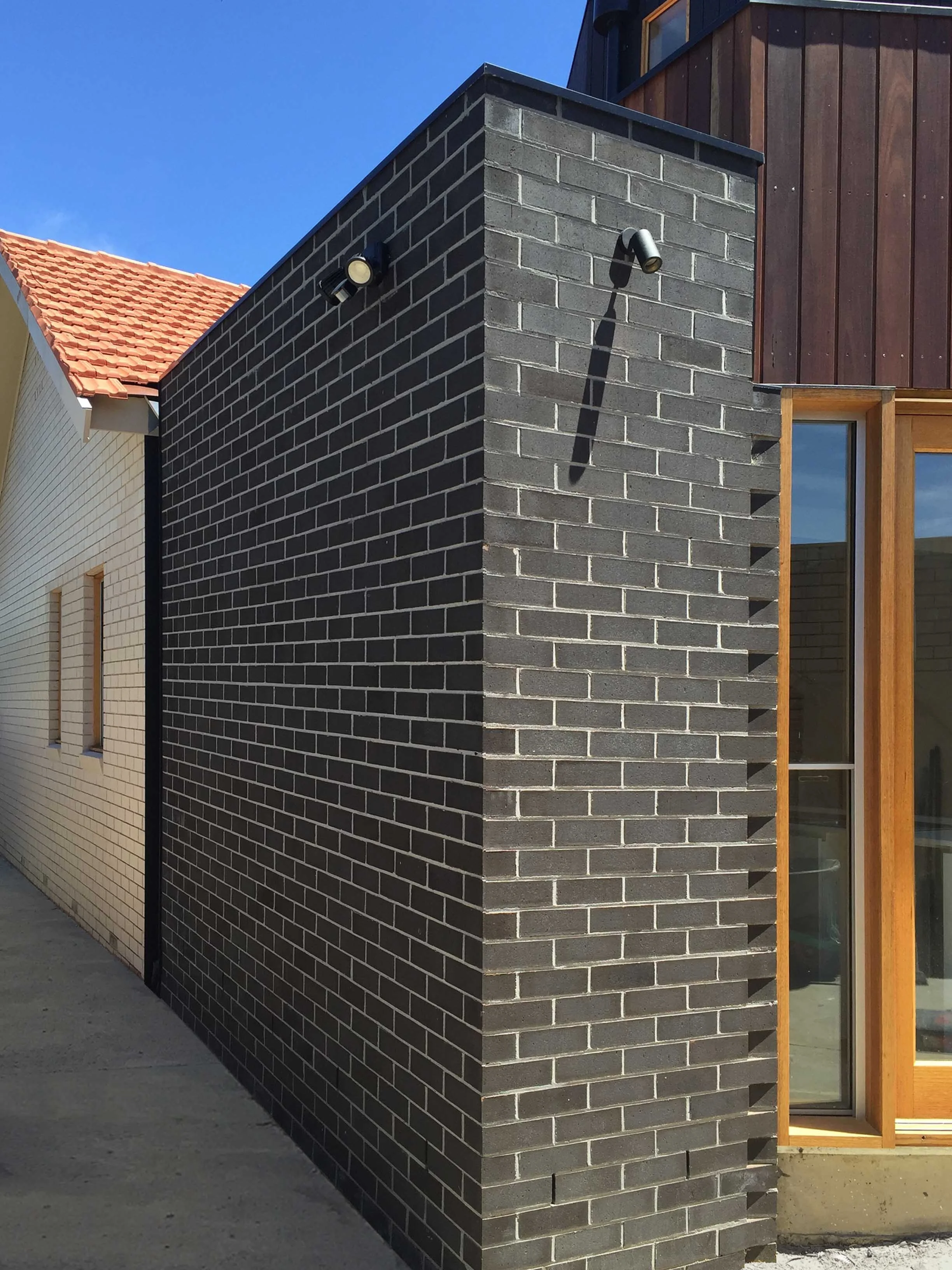 victoria-road-brick-wall-logan-studio-©-lsa.jpg