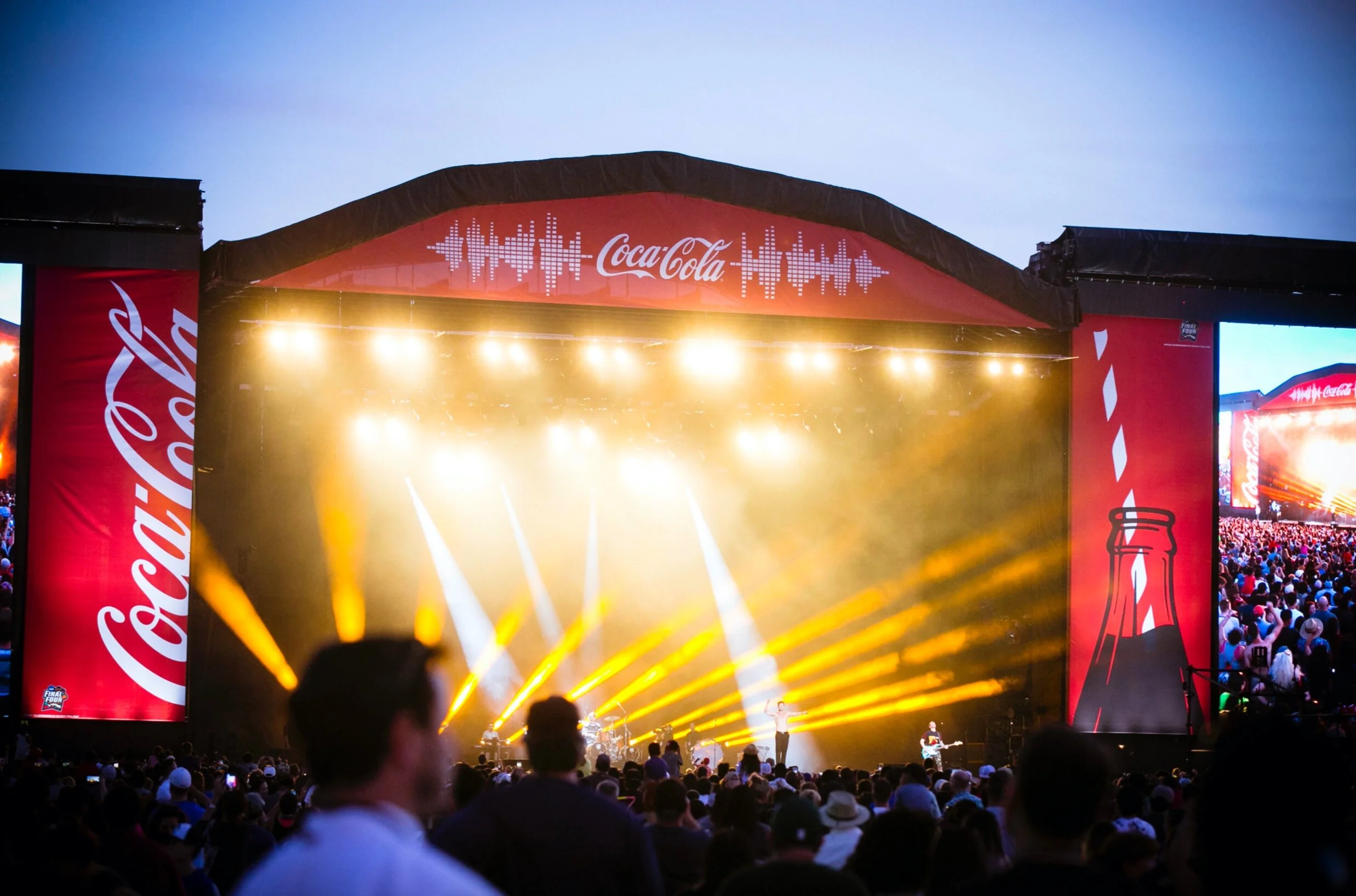 Coca Cola Music Fest LA Live — OMVRI