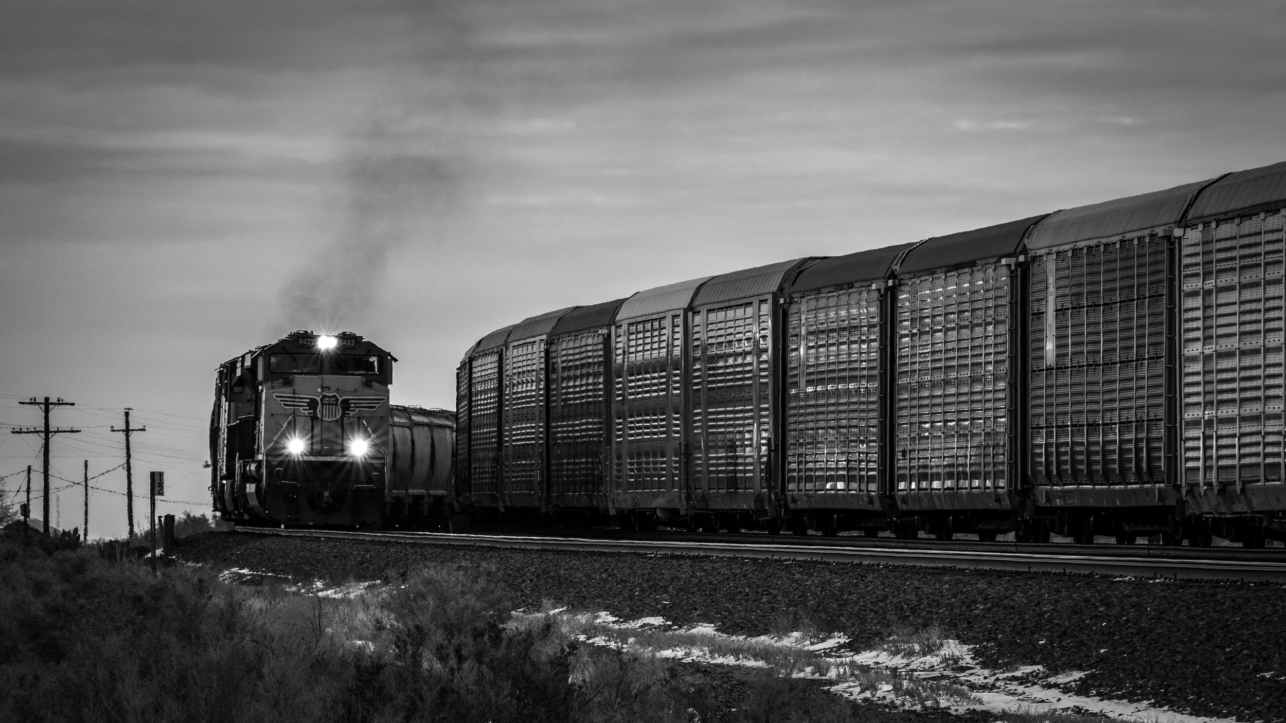red-desert-wyoming-union-pacific-train-locomotive.jpg