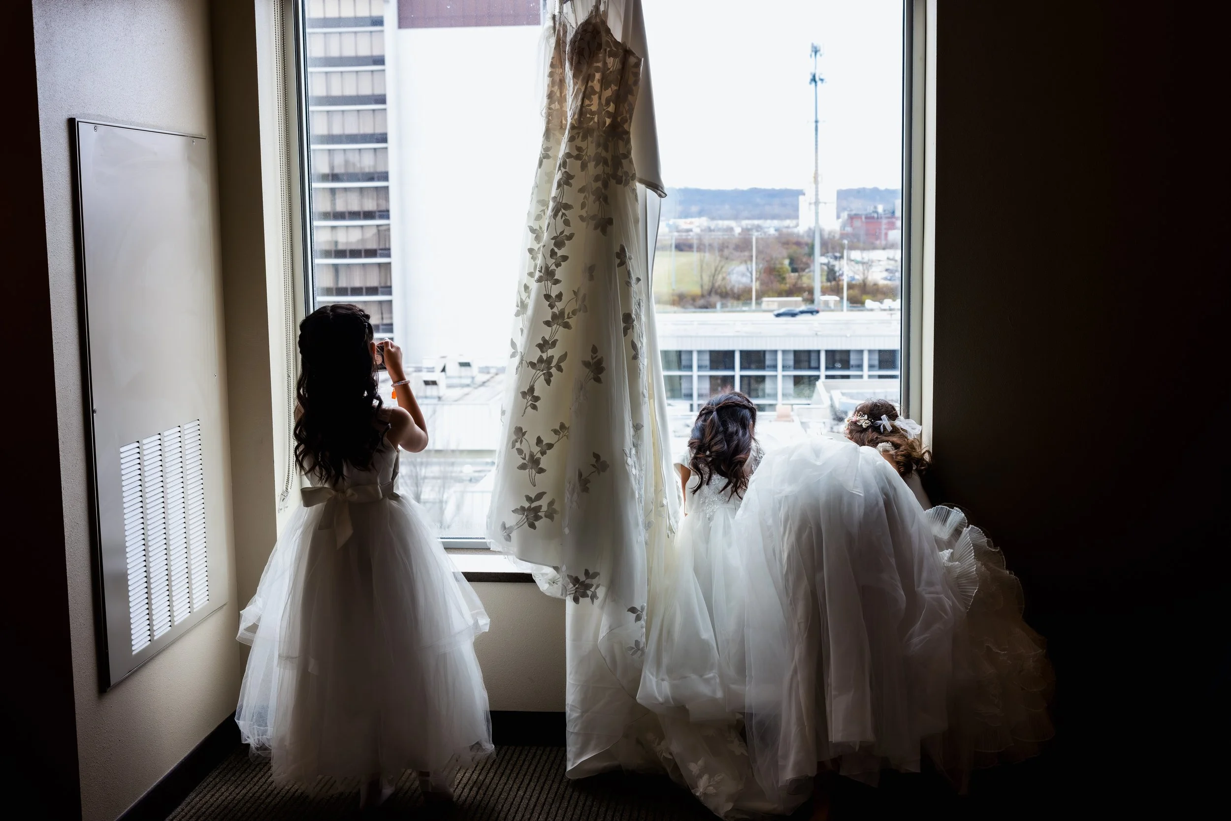 Theresa and Bridesmaids (12).jpg