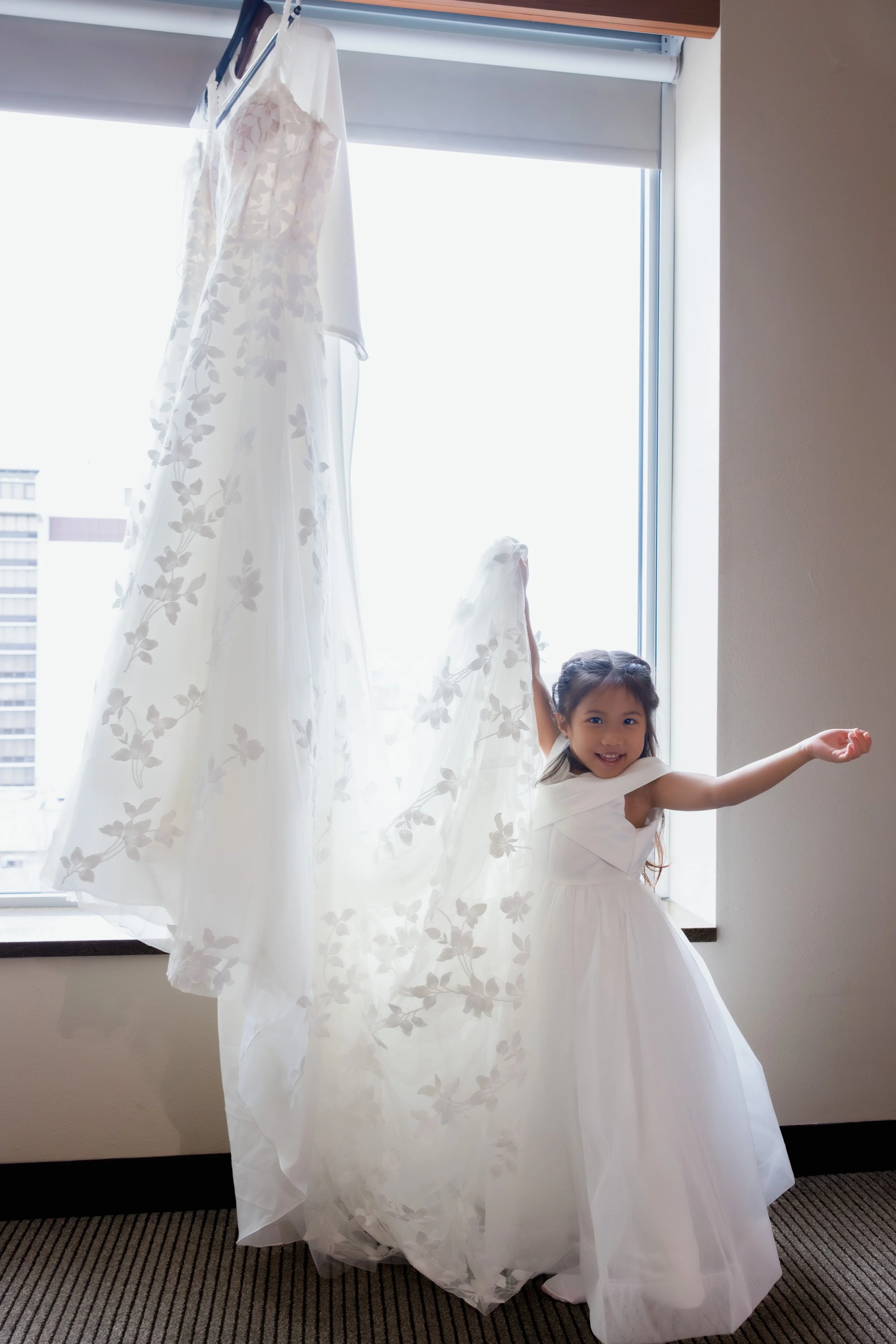 Theresa and Bridesmaids (9).jpg