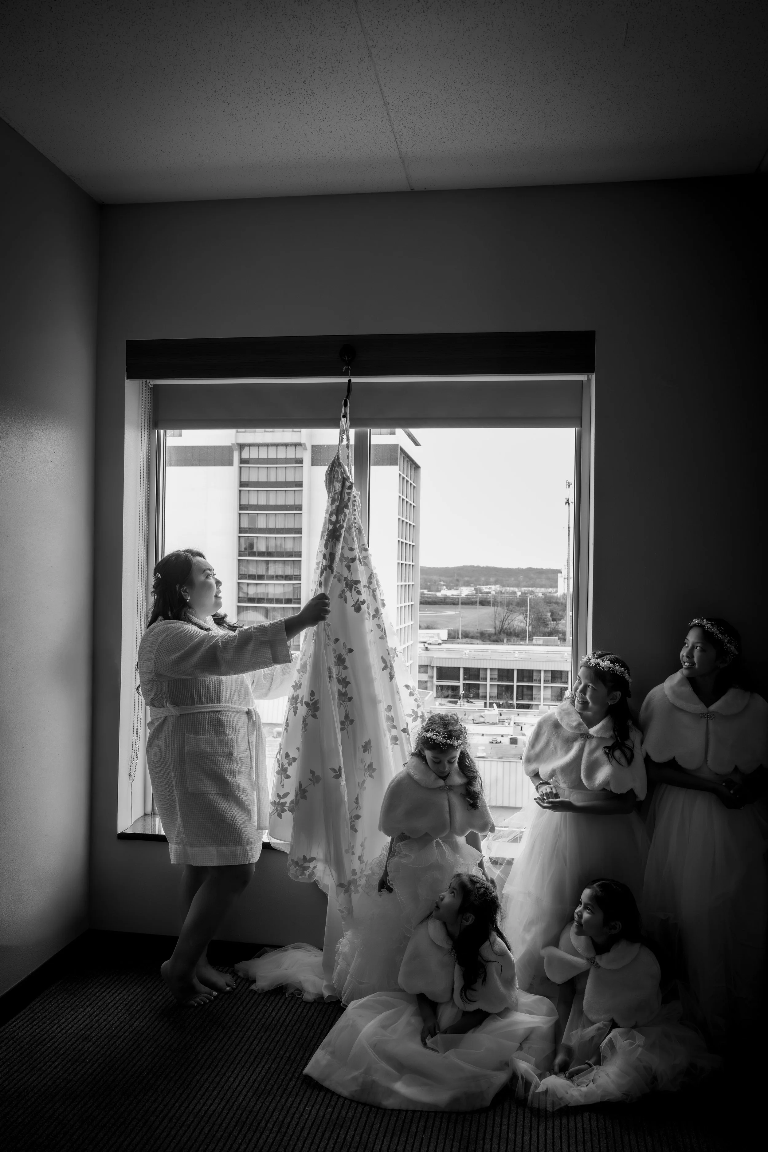 Theresa and Bridesmaids (16).jpg