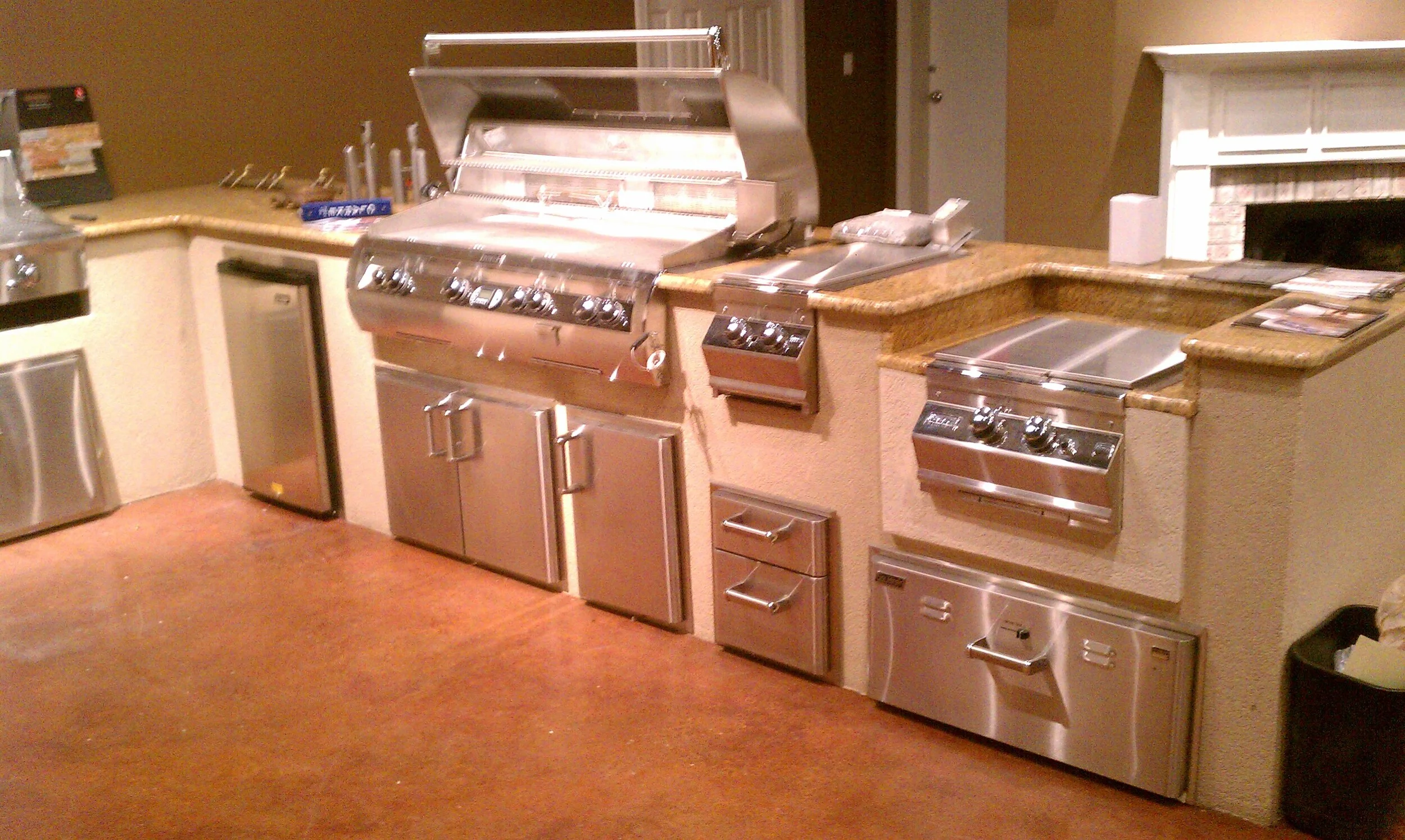 Outside cabs. 002.jpg