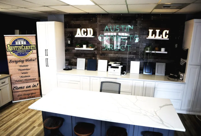 Top Features of Modern Kitchen Cabinets in Austin: Style, Function, and Quality